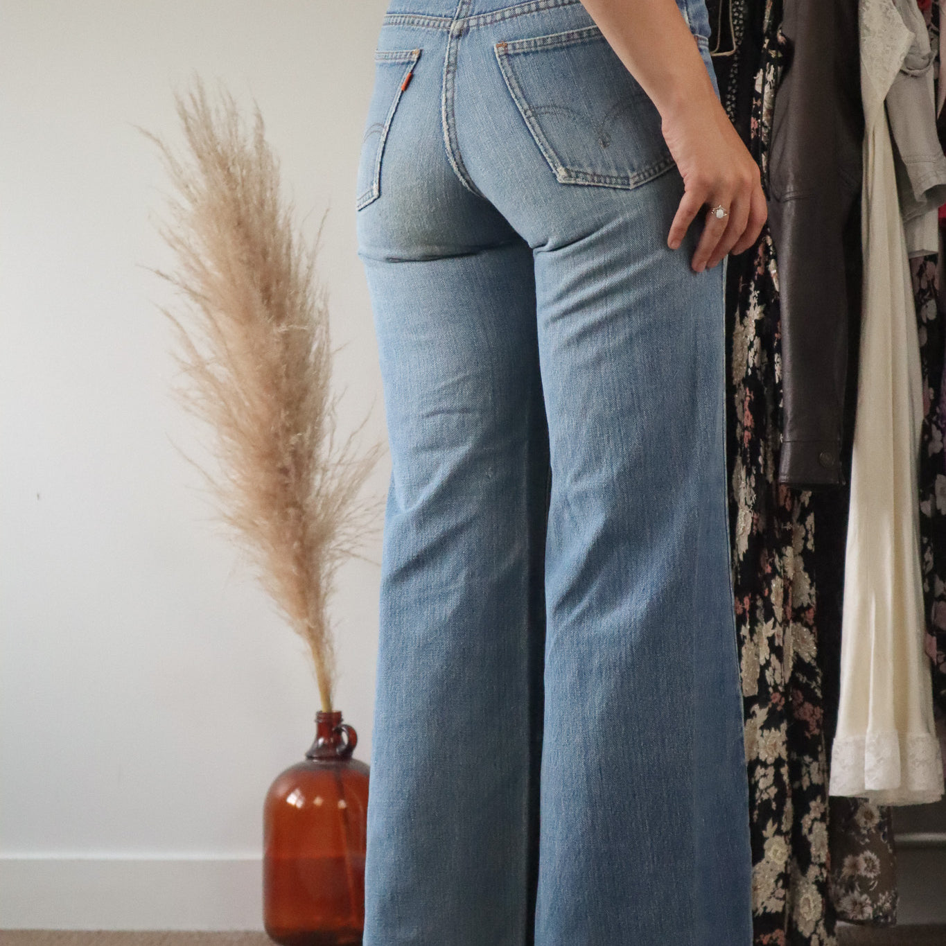 Vintage x Orange Tab Wide-Leg Levi's (2)