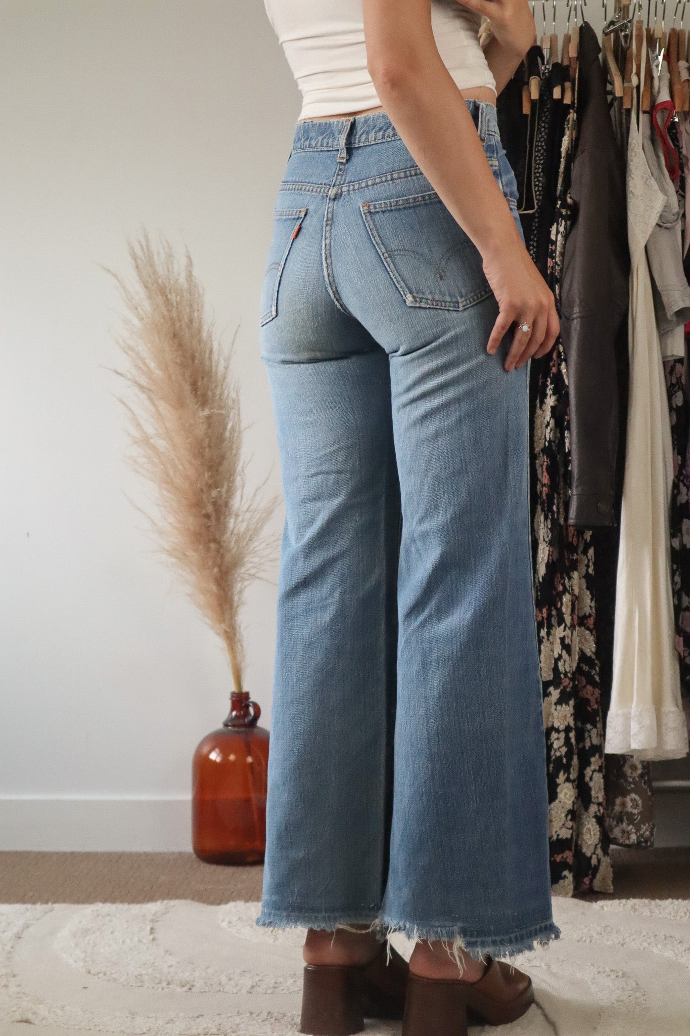 Vintage x Orange Tab Wide-Leg Levi's (2)