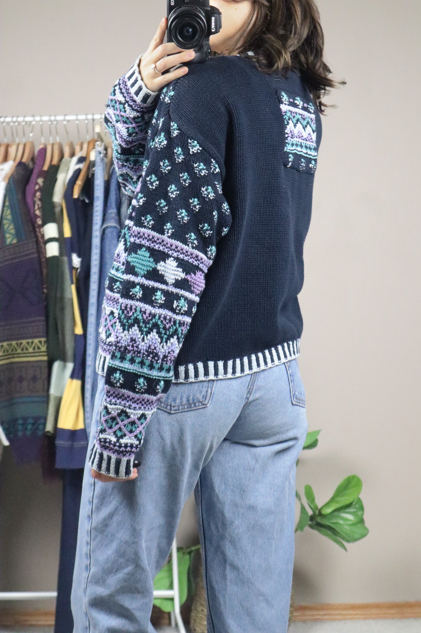 Vintage x Knitted By Hand x Pattered Cardigan (S-M)