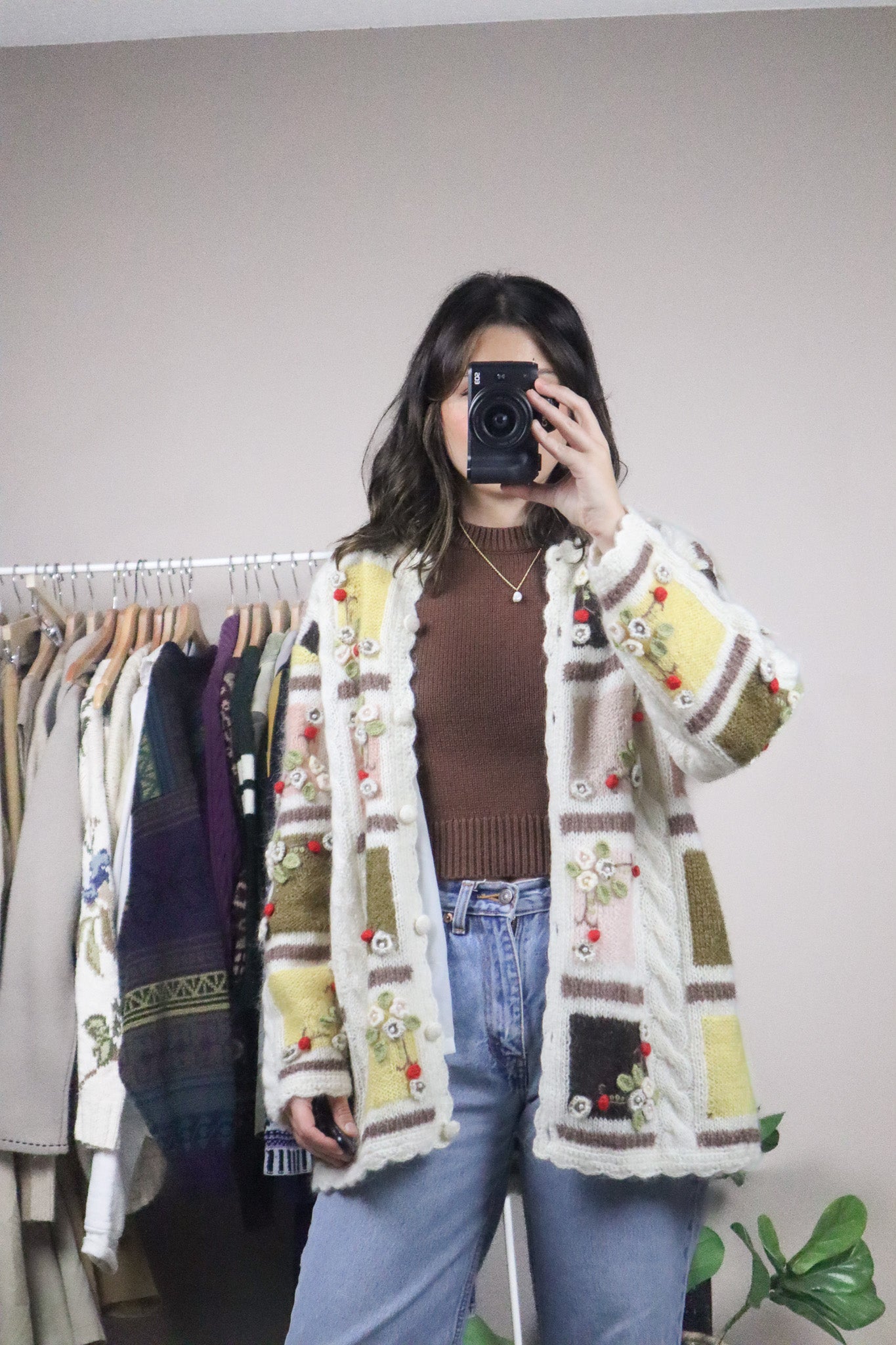 Hand Knit x Wool Blend Knit Beaded Cardigan (M/L)