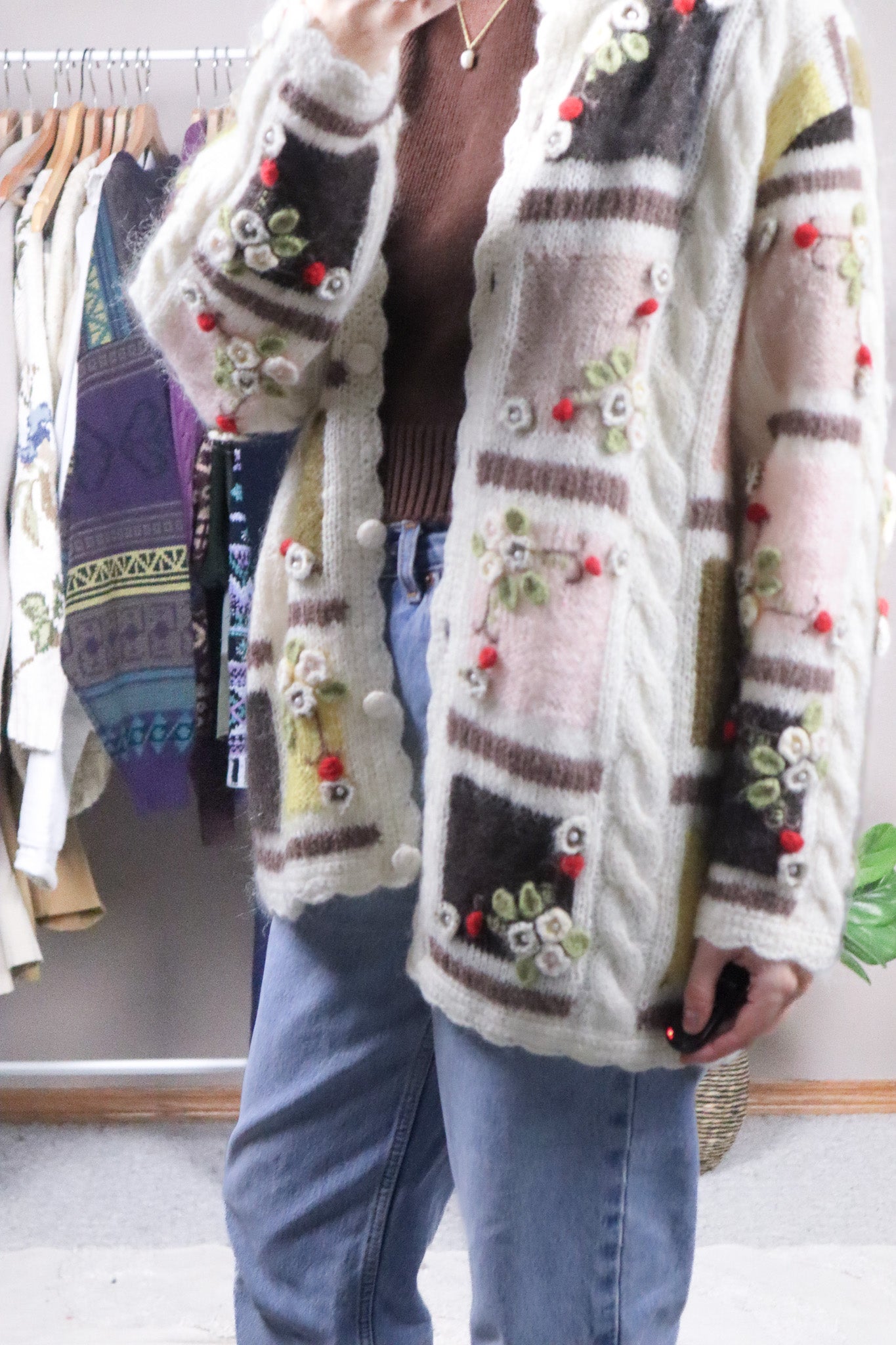 Hand Knit x Wool Blend Knit Beaded Cardigan (M/L)