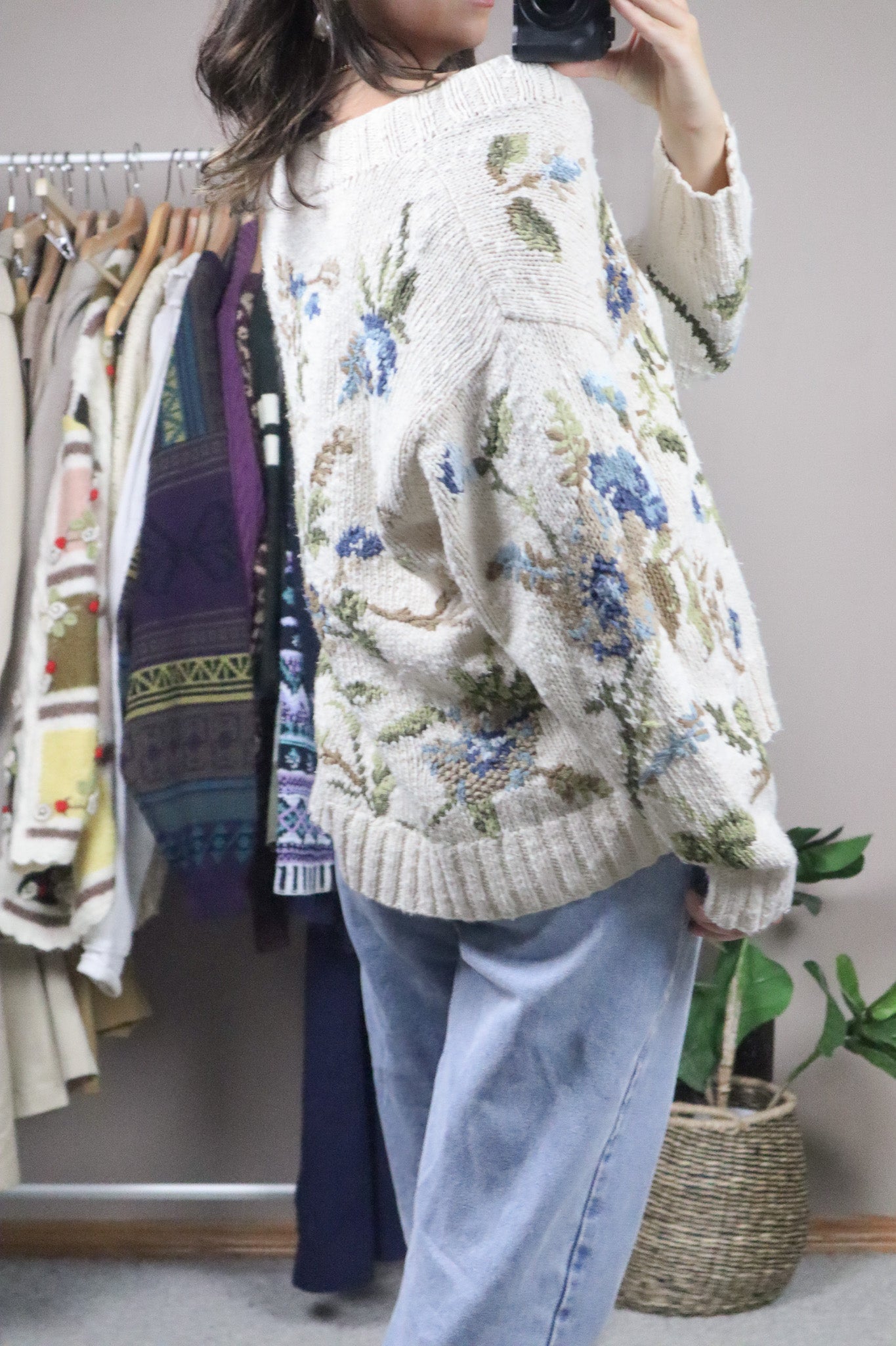 Vintage x Floral V-Neck Sweater (M)
