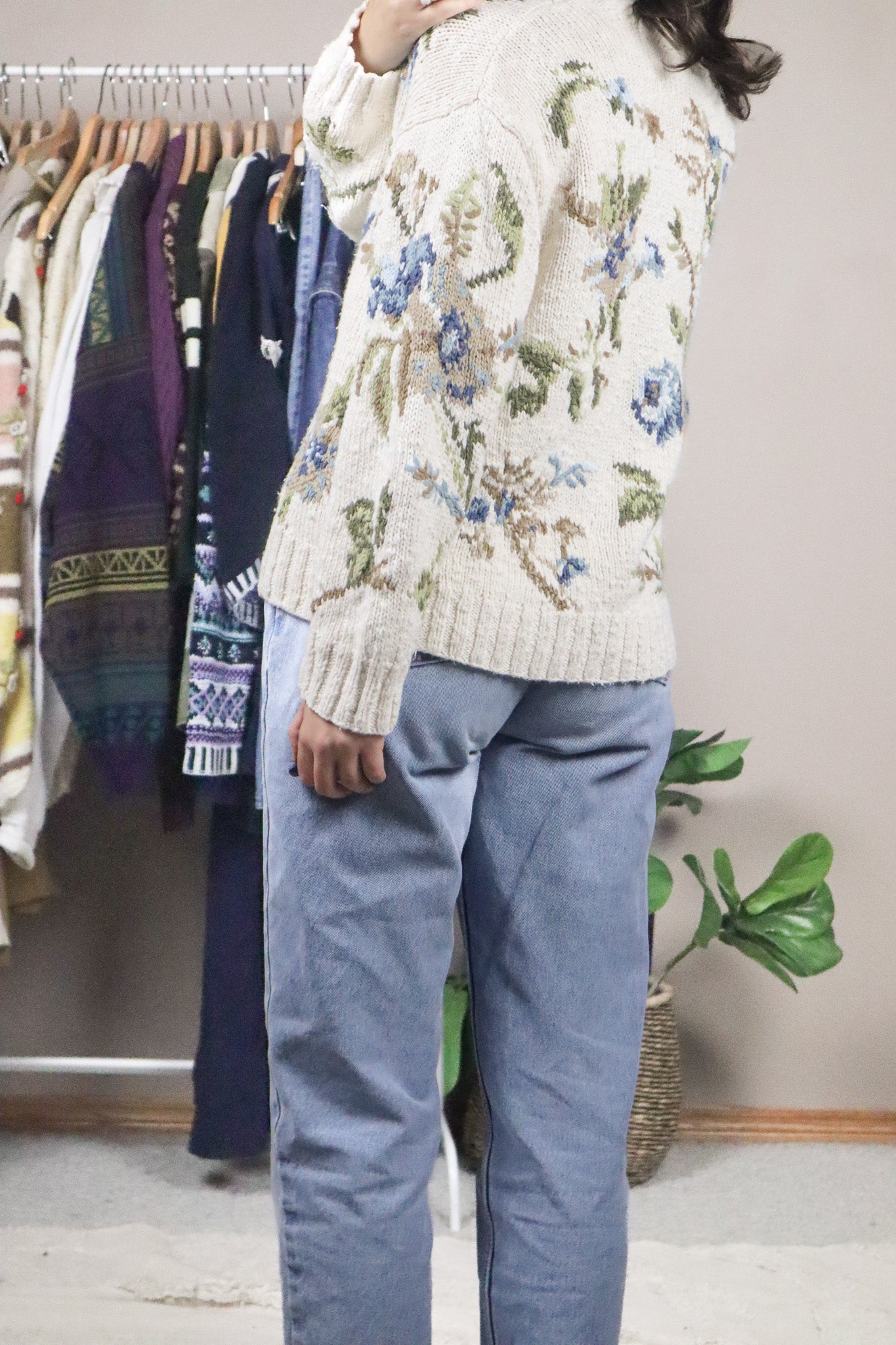 Vintage x Floral V-Neck Sweater (M)