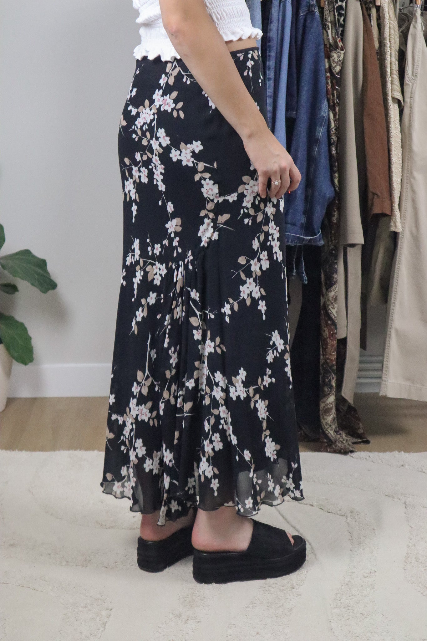 Vintage x Floral Maxi Skirt (S)