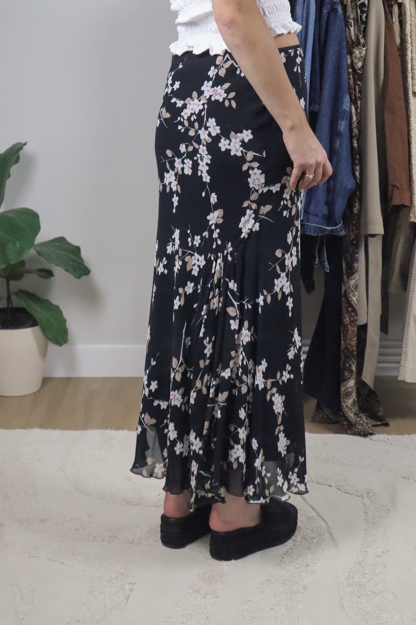 Vintage x Floral Maxi Skirt (S)