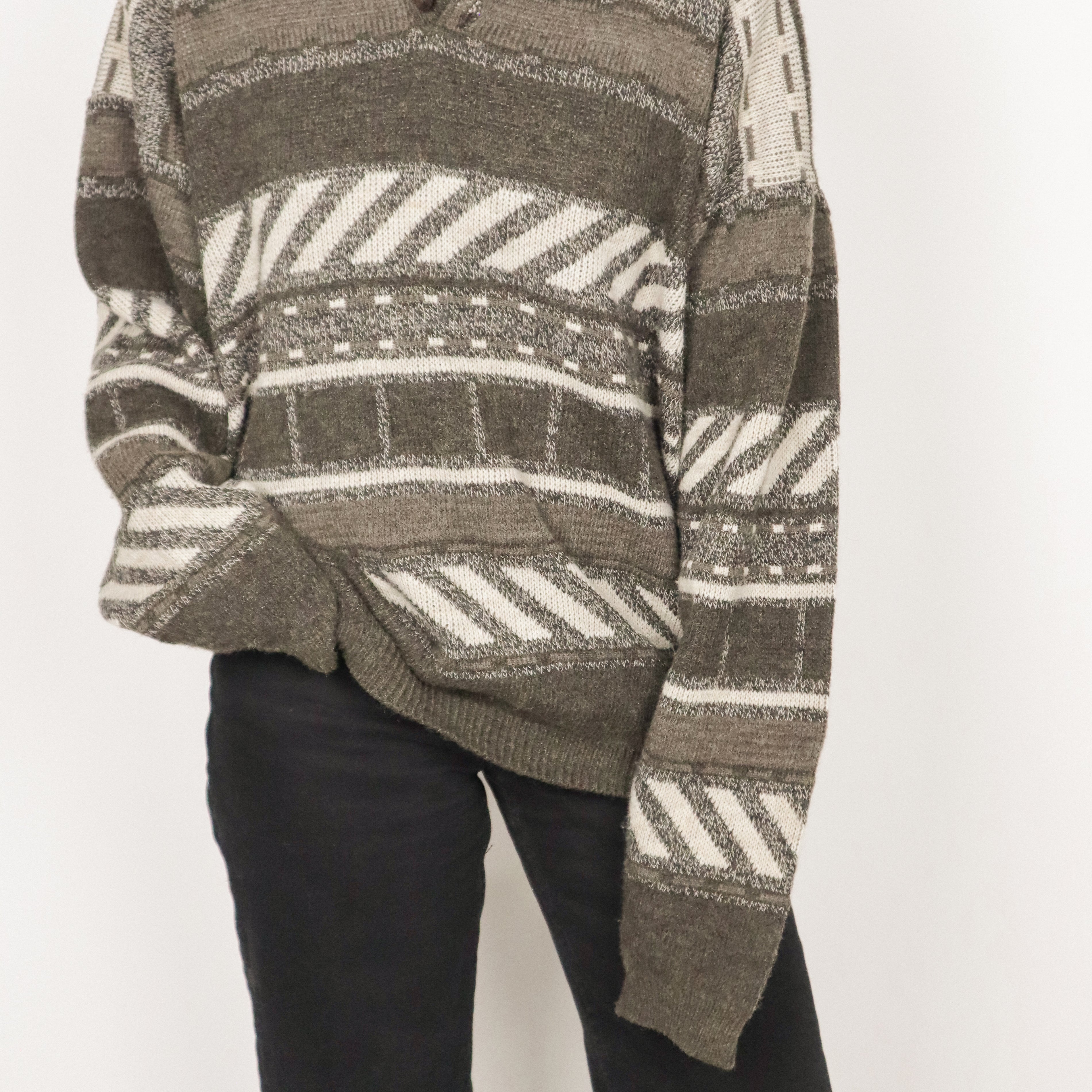 Made in Canada x Vintage x Patterned Knit (M/L)
