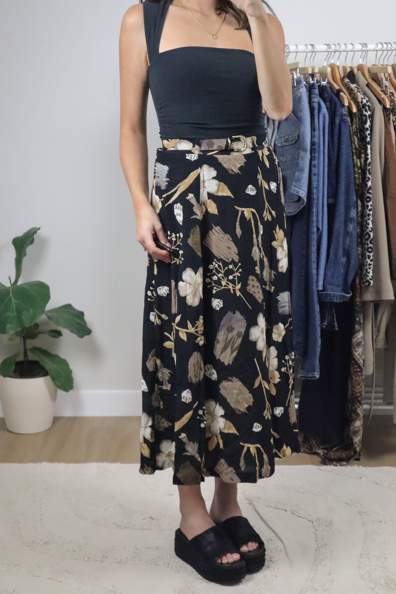 Made in Canada x Vintage x Patterned Belted Maxi Skirt (6)