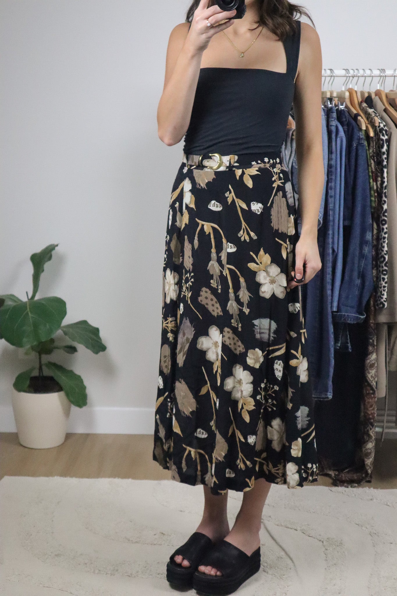 Made in Canada x Vintage x Patterned Belted Maxi Skirt (6)