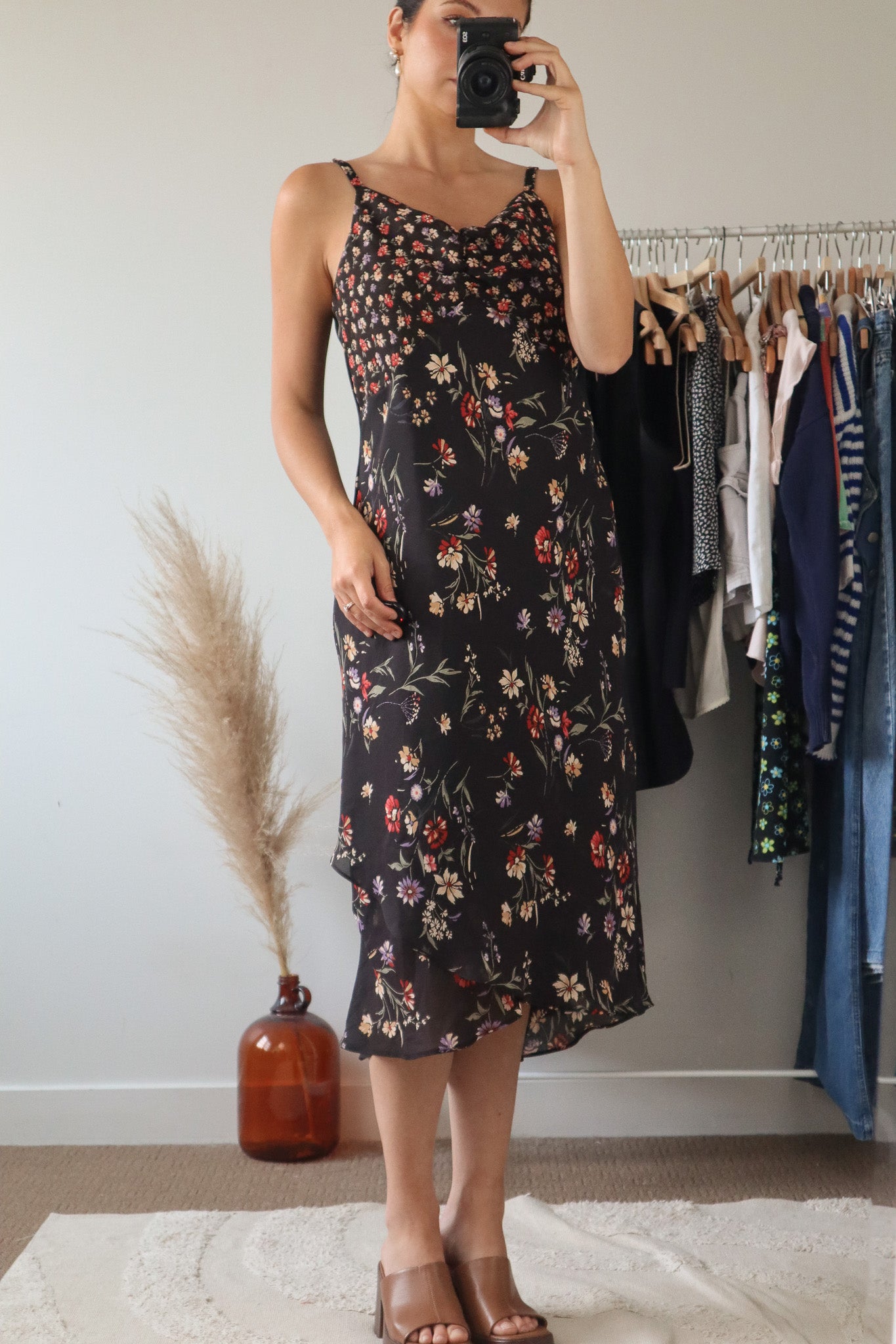 Made in Canada x Vintage x Floral Midi Dress (6/8)