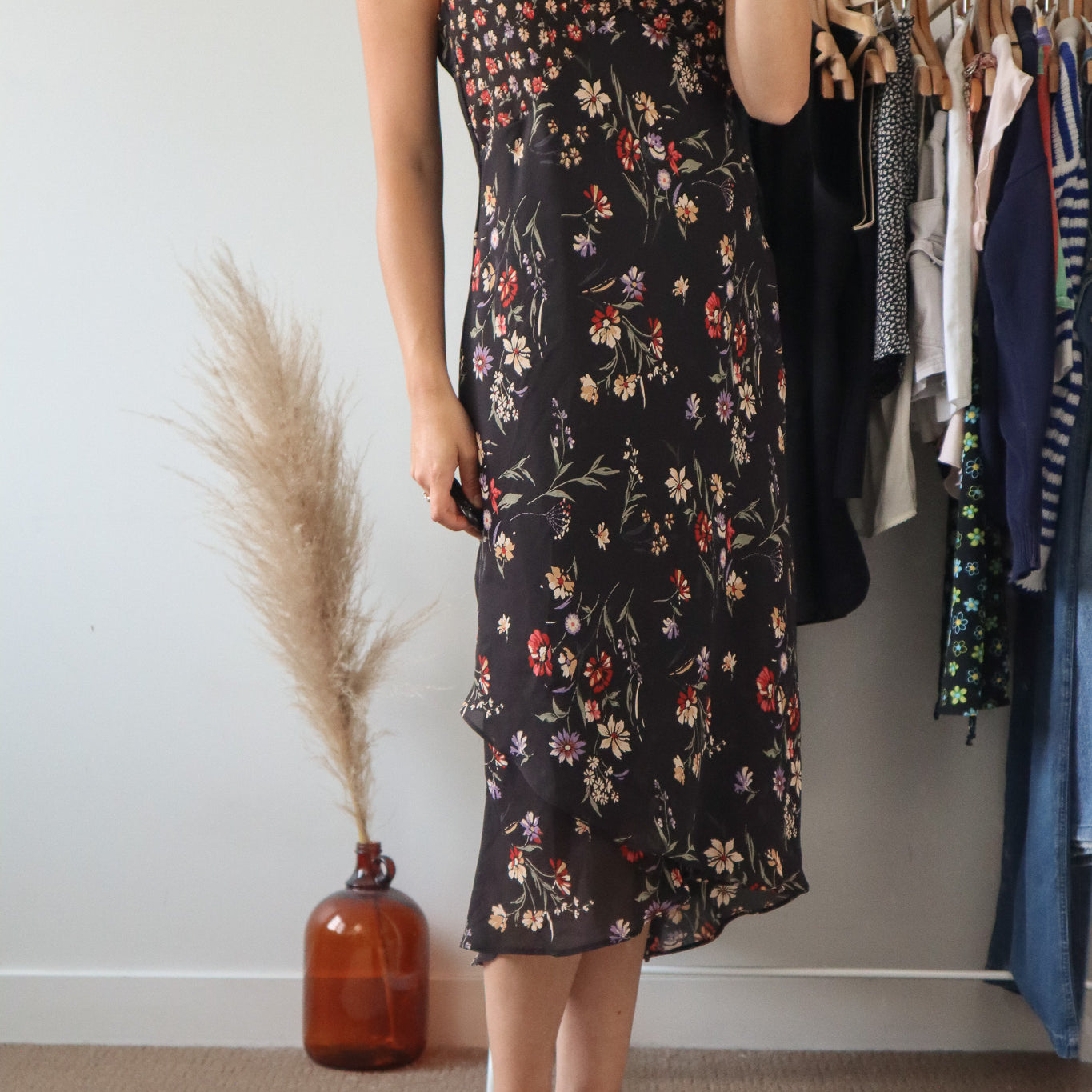 Made in Canada x Vintage x Floral Midi Dress (6/8)