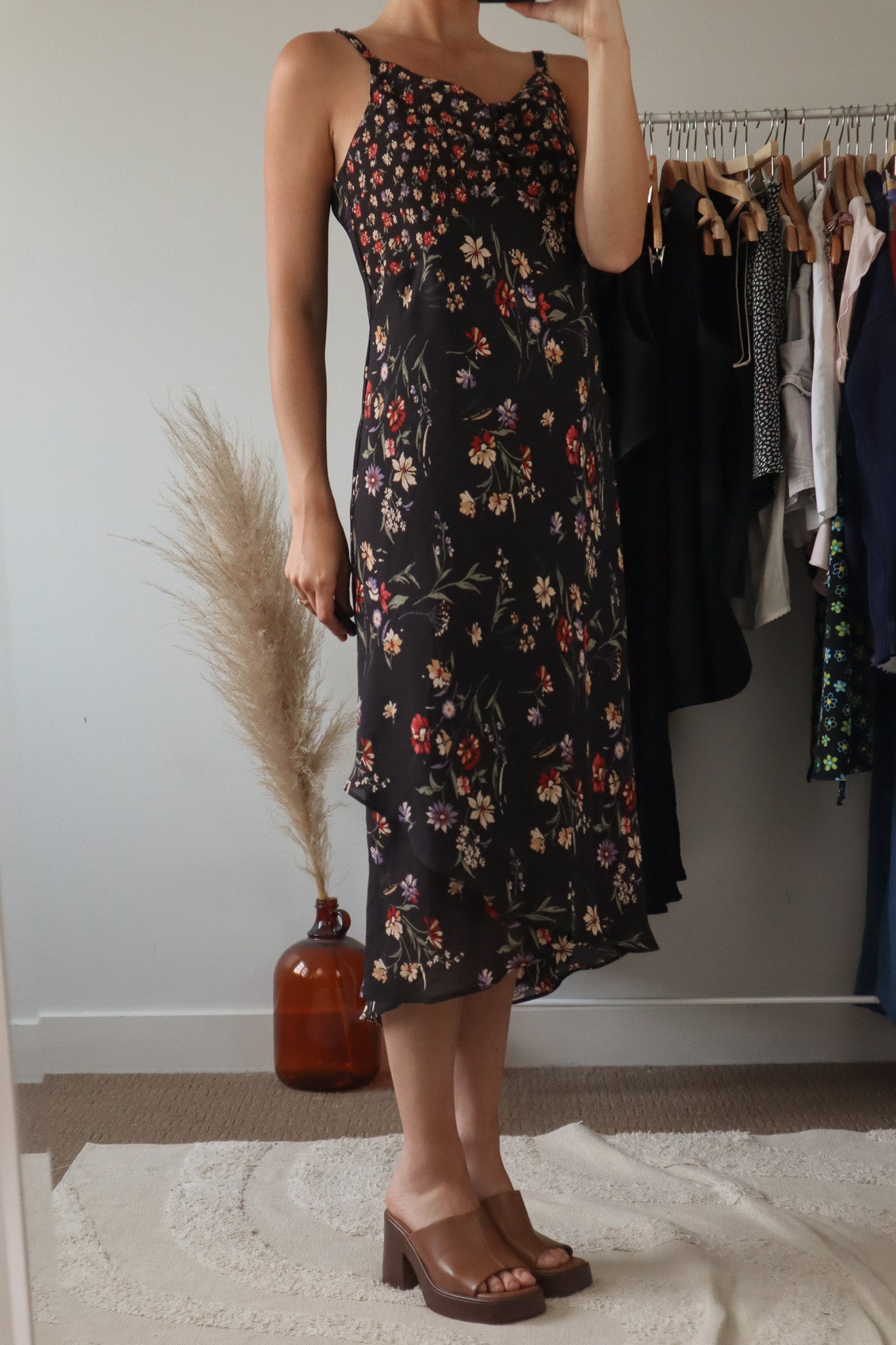Made in Canada x Vintage x Floral Midi Dress (6/8)