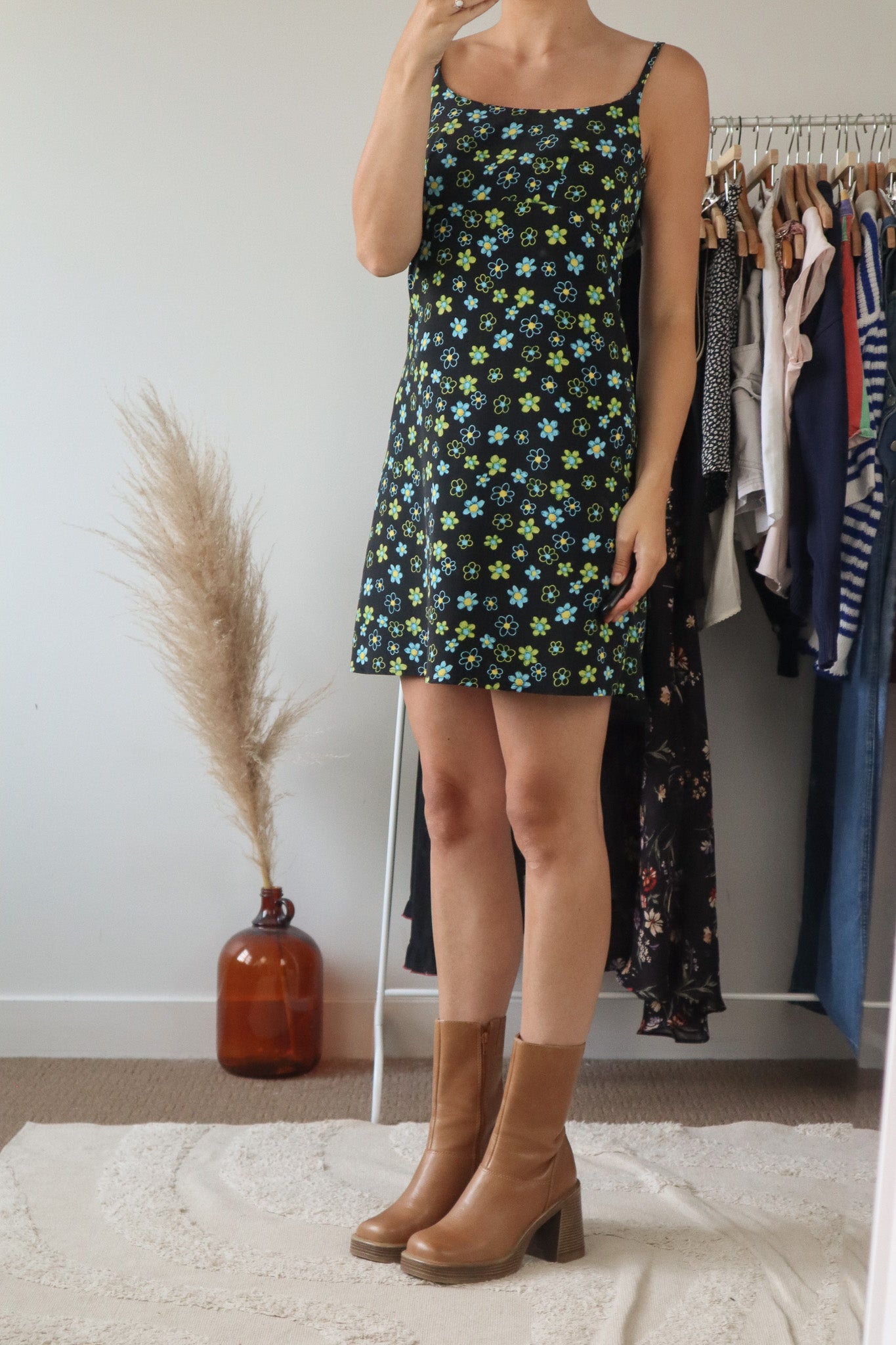 Made in Canada x Vintage x Floral Dress (2/4)