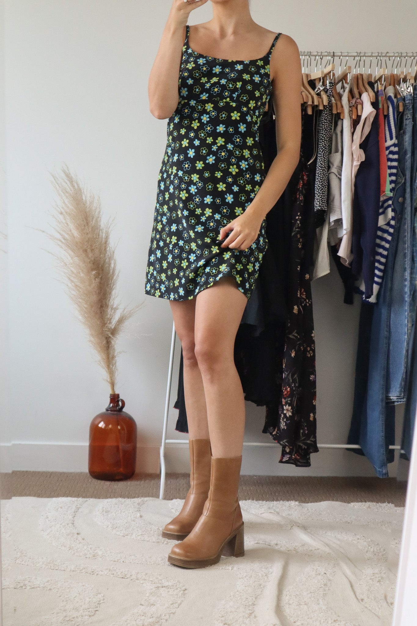 Made in Canada x Vintage x Floral Dress (2/4)