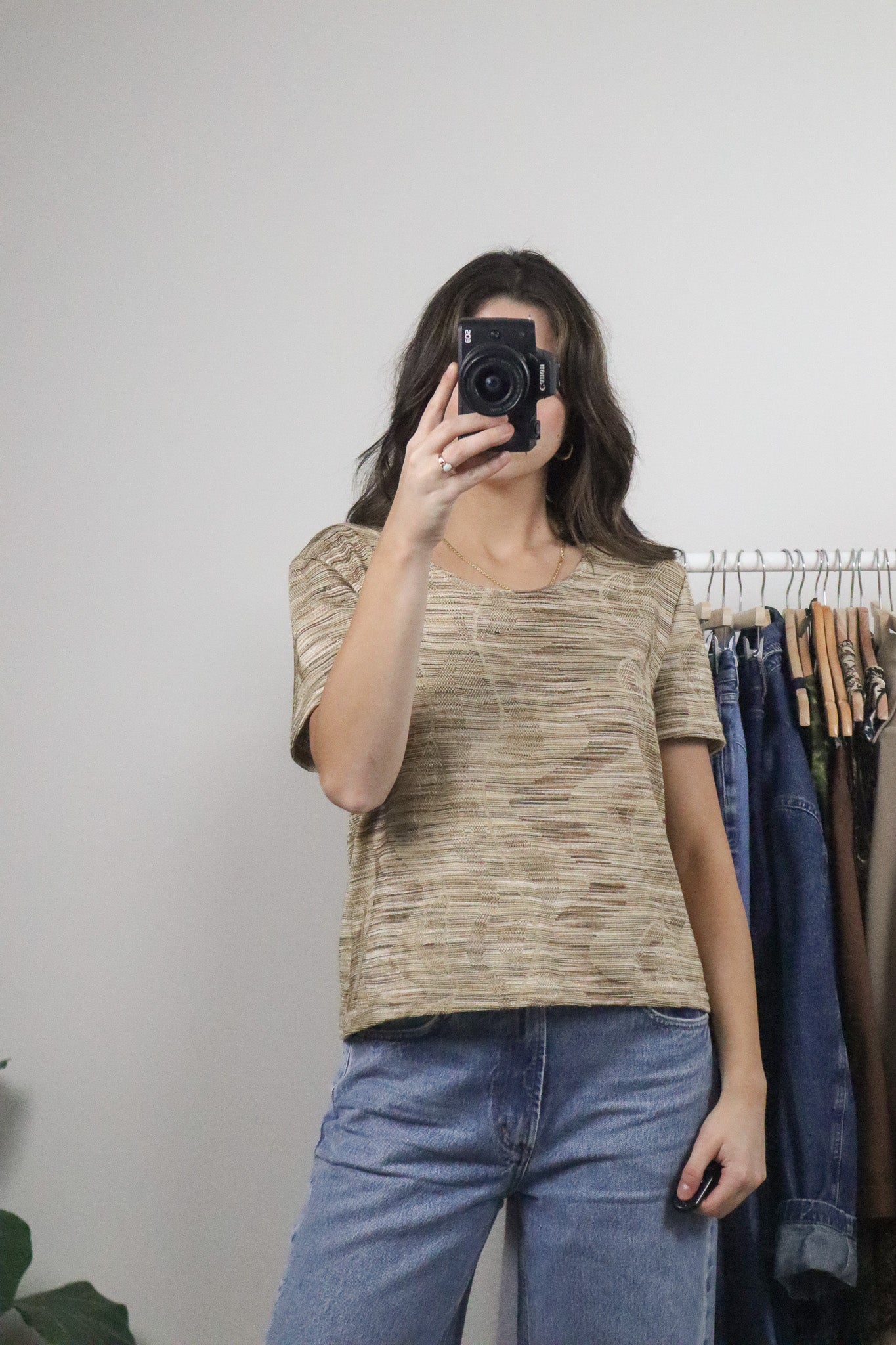 Made in Canada x Vintage x Textured T-Shirt (L)