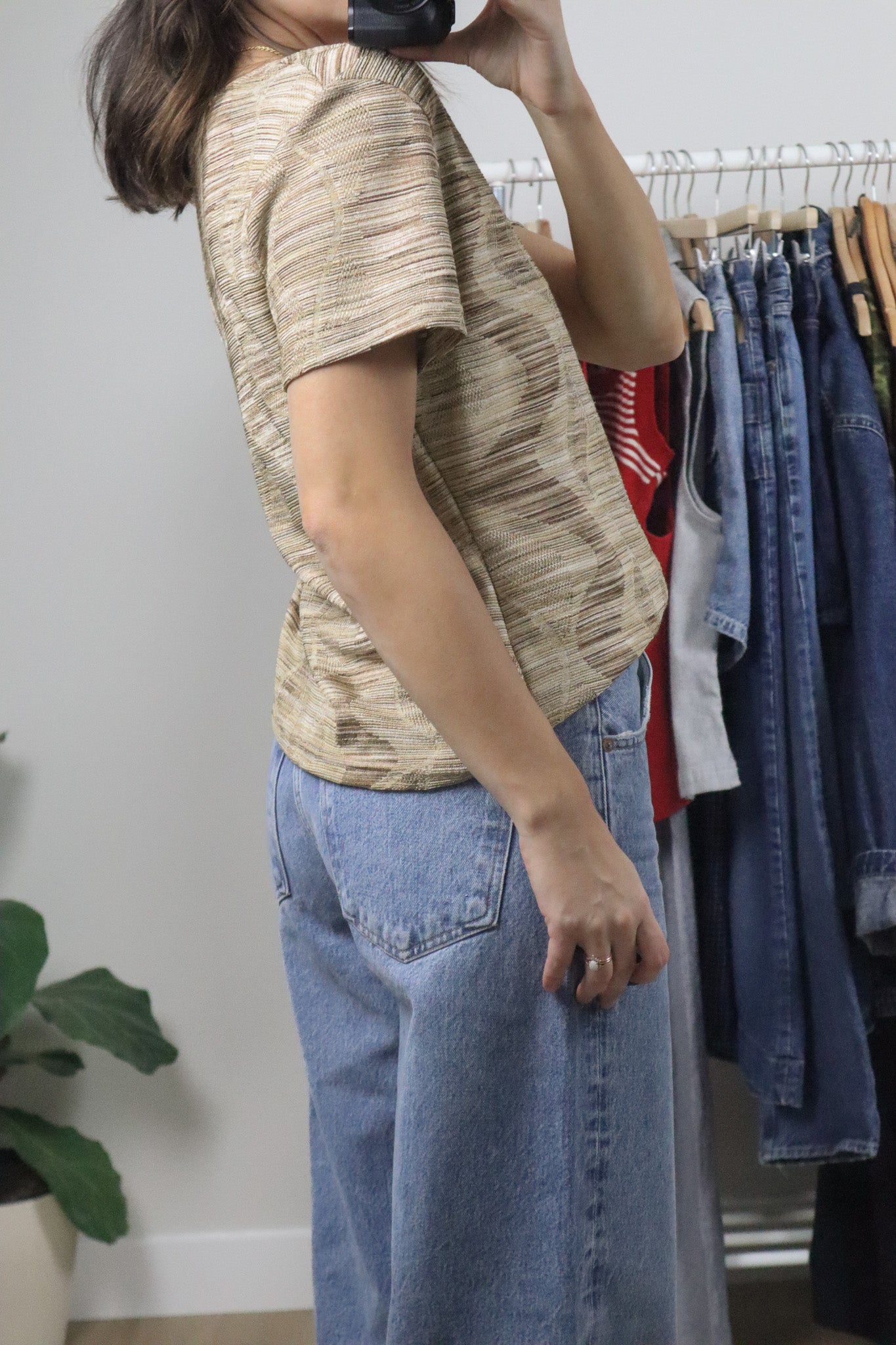 Made in Canada x Vintage x Textured T-Shirt (L)