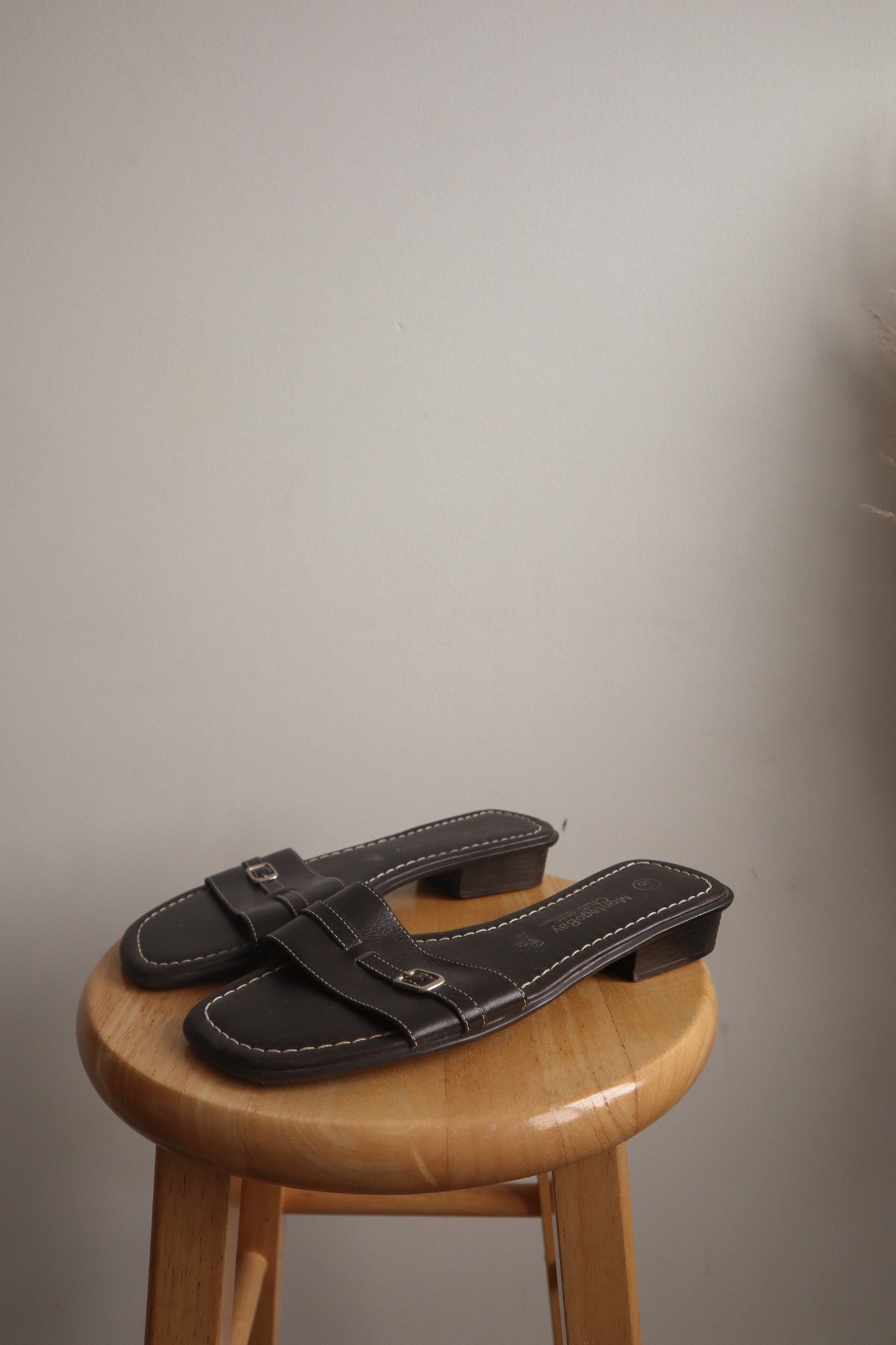 Vintage x Leather Buckle Slides (8)
