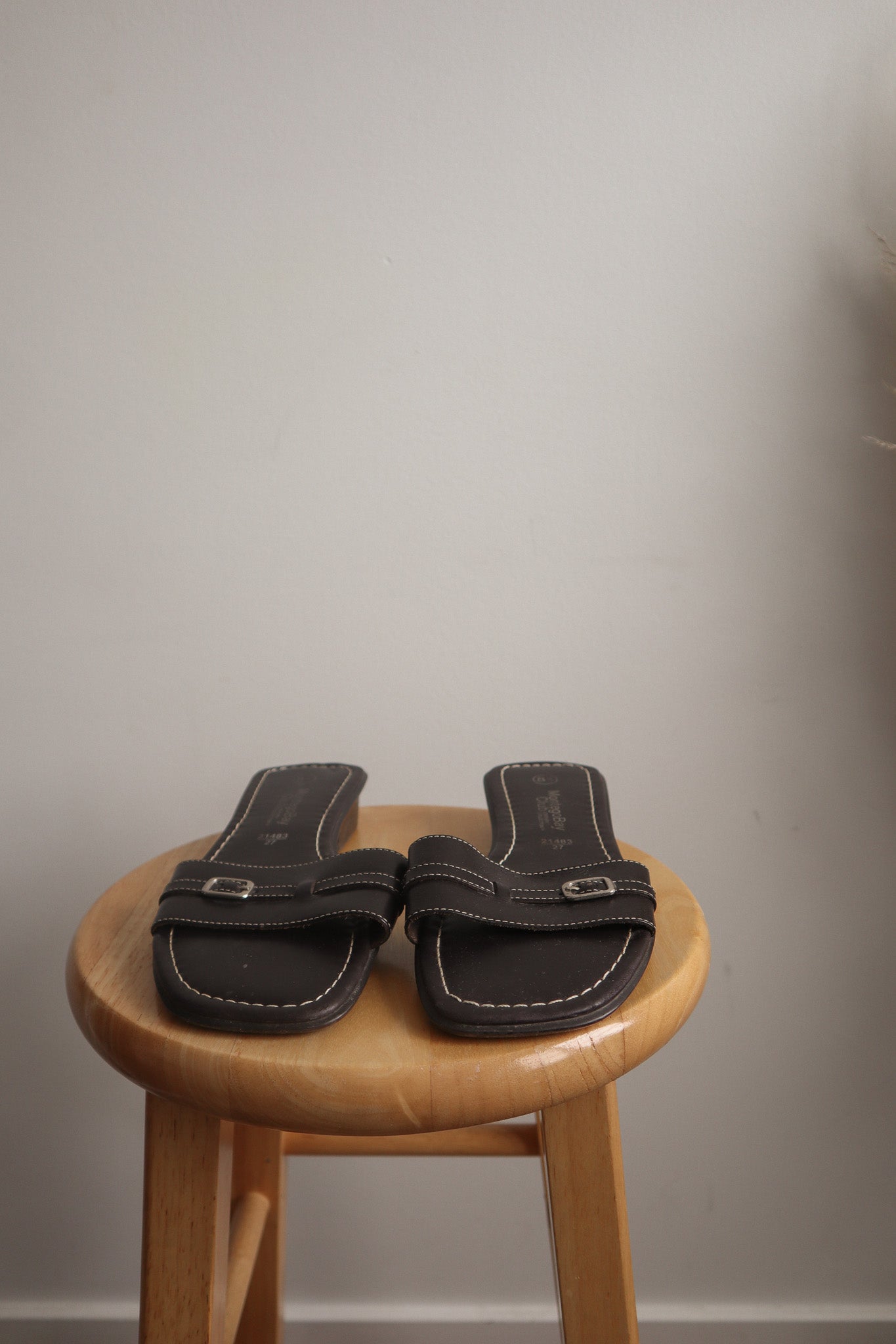 Vintage x Leather Buckle Slides (8)