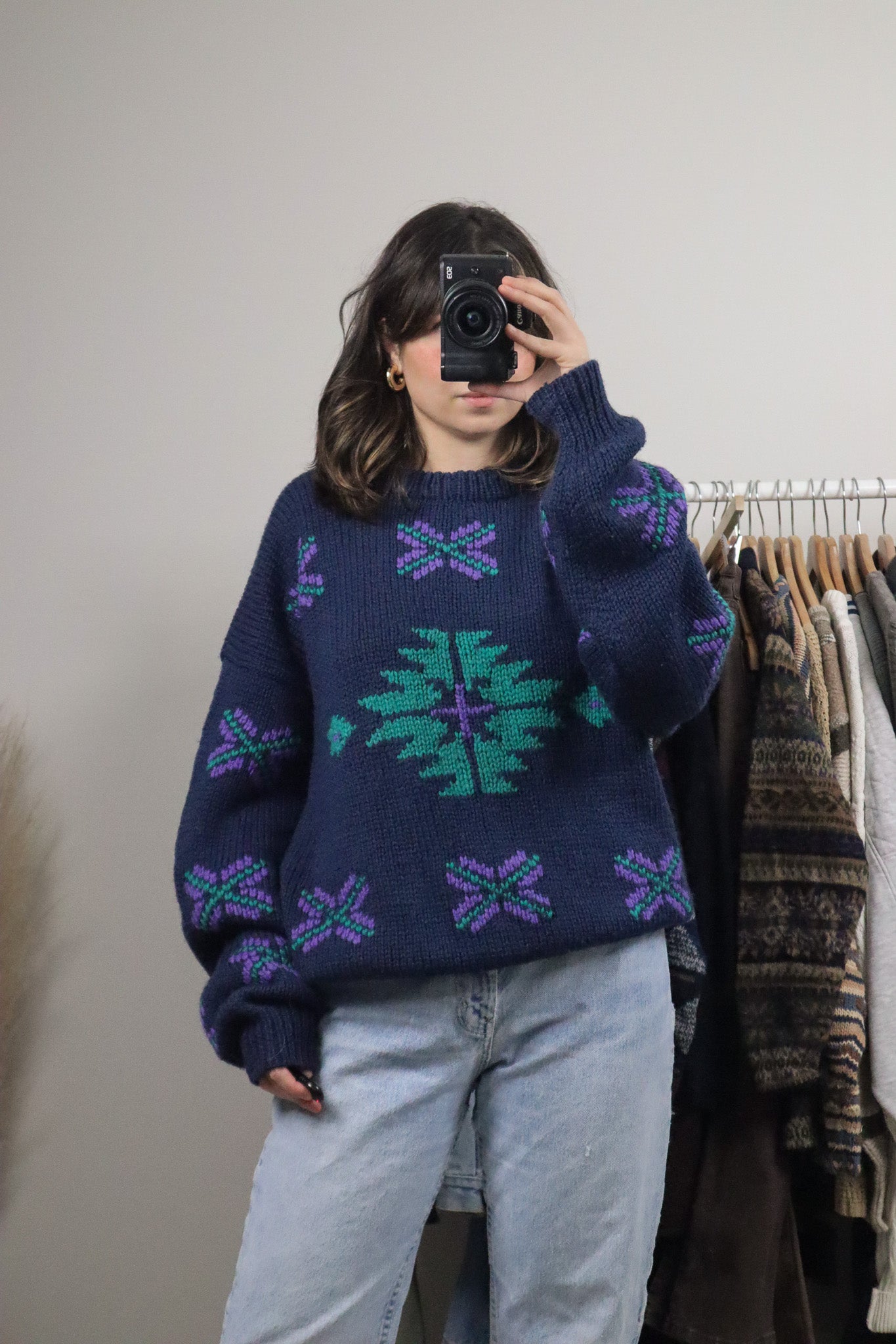 Vintage x Handknit Chunky Knit Wool Patterned Sweater (L)