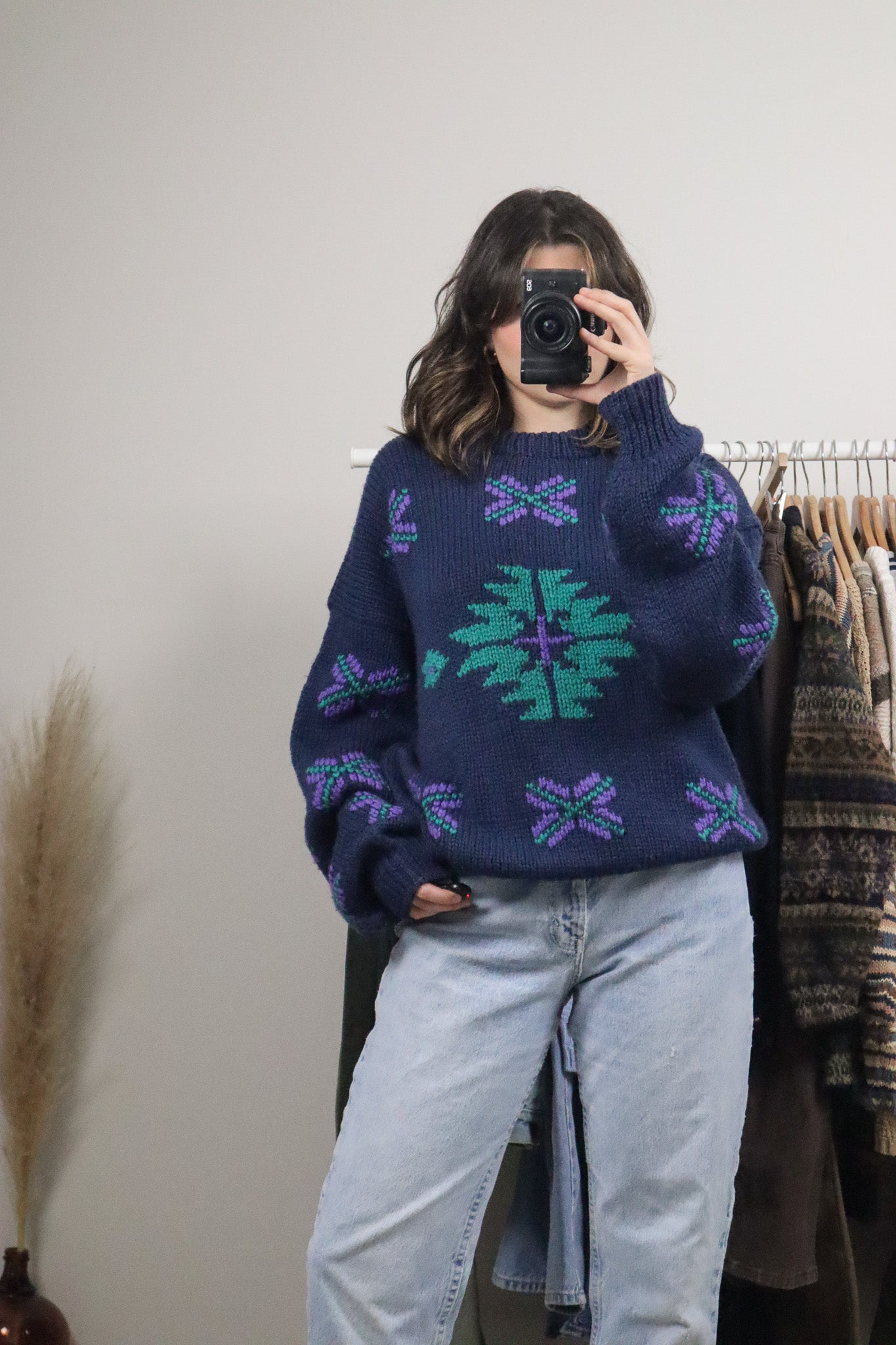 Vintage x Handknit Chunky Knit Wool Patterned Sweater (L)