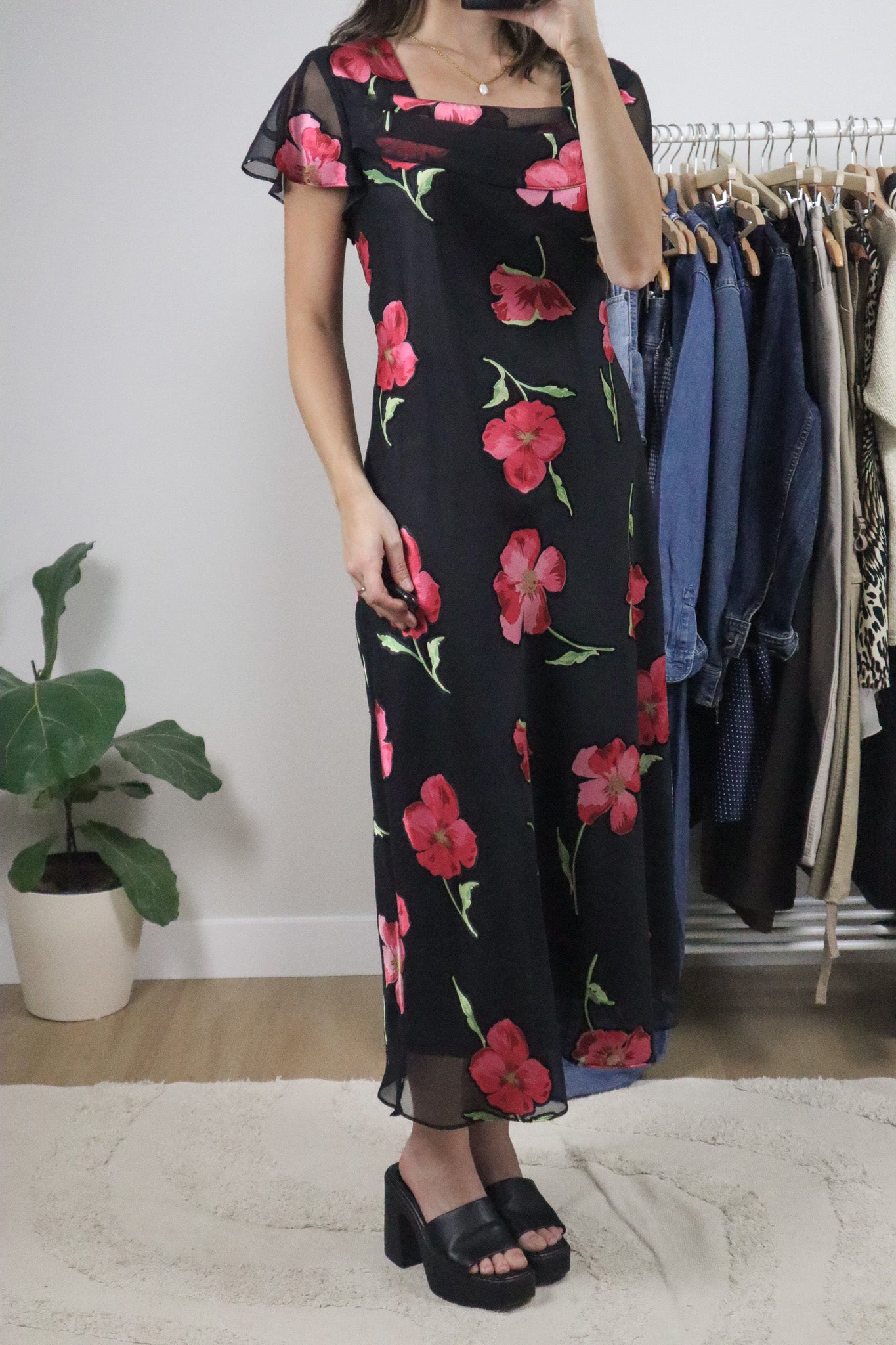Vintage x Floral Maxi Dress (10/12)