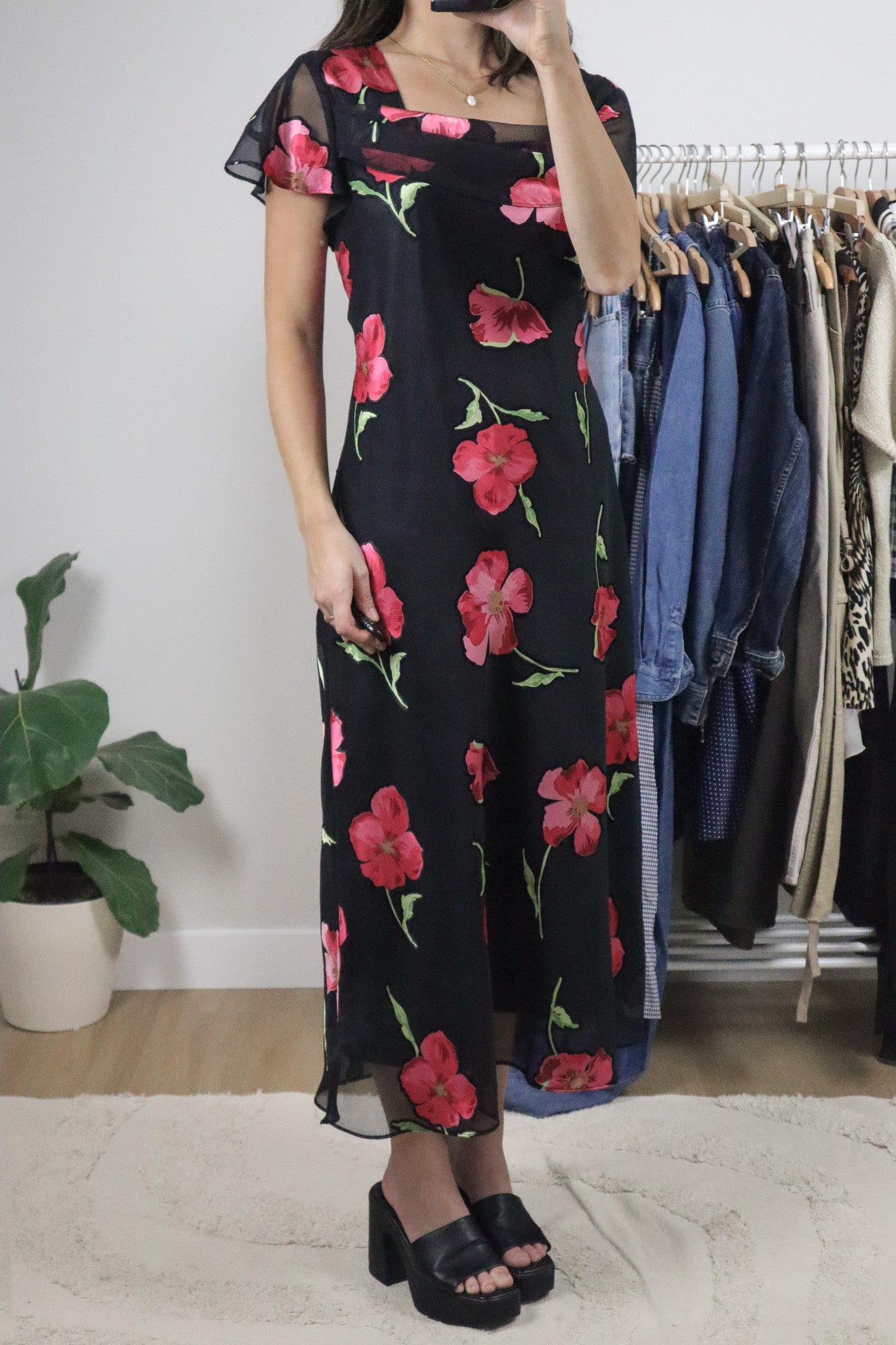 Vintage x Floral Maxi Dress (10/12)