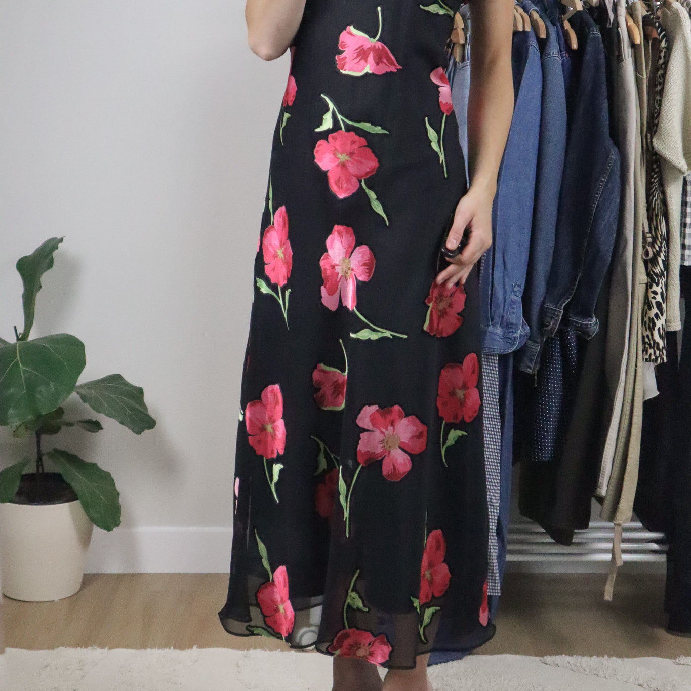 Vintage x Floral Maxi Dress (10/12)