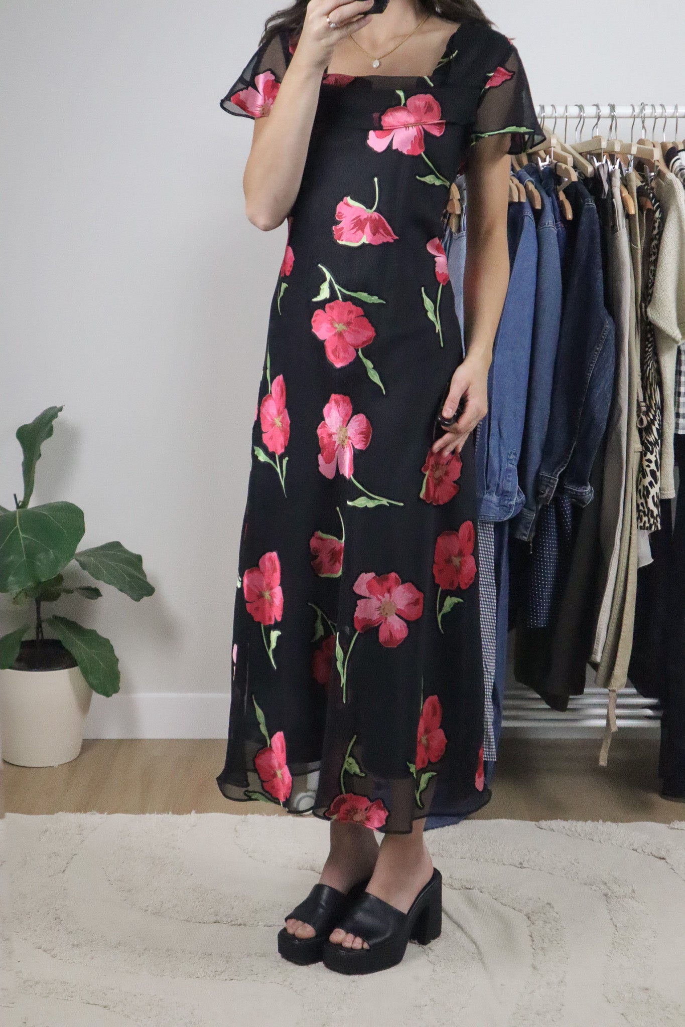 Vintage x Floral Maxi Dress (10/12)