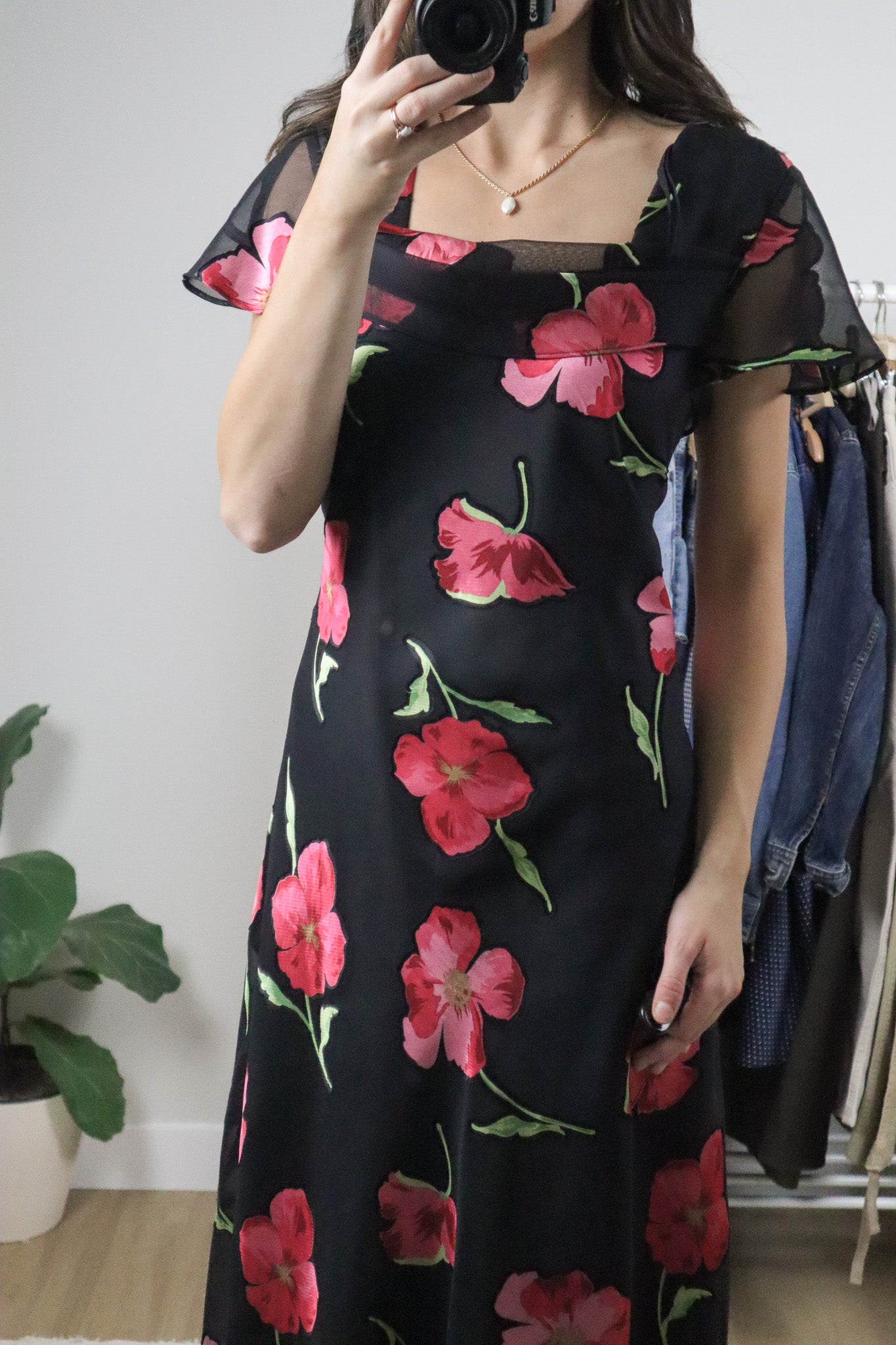 Vintage x Floral Maxi Dress (10/12)