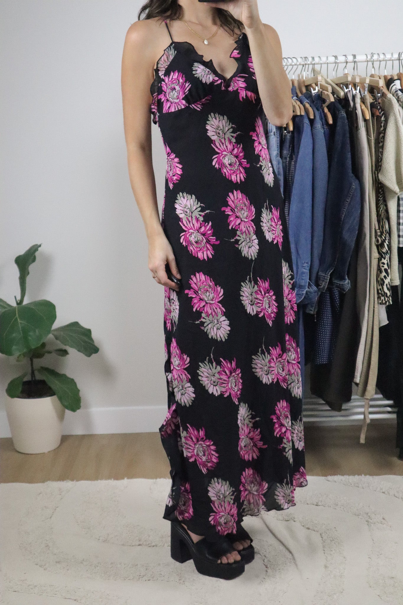 Vintage x Floral Maxi Dress (10/12)