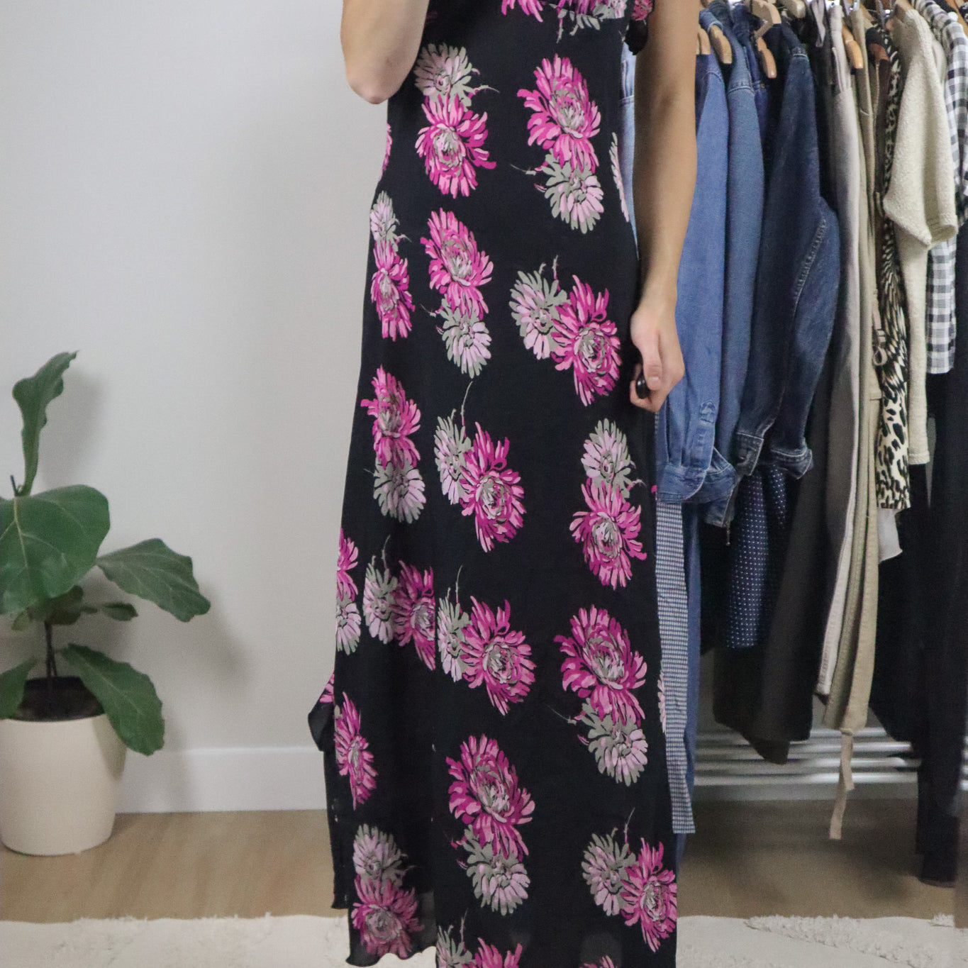 Vintage x Floral Maxi Dress (10/12)