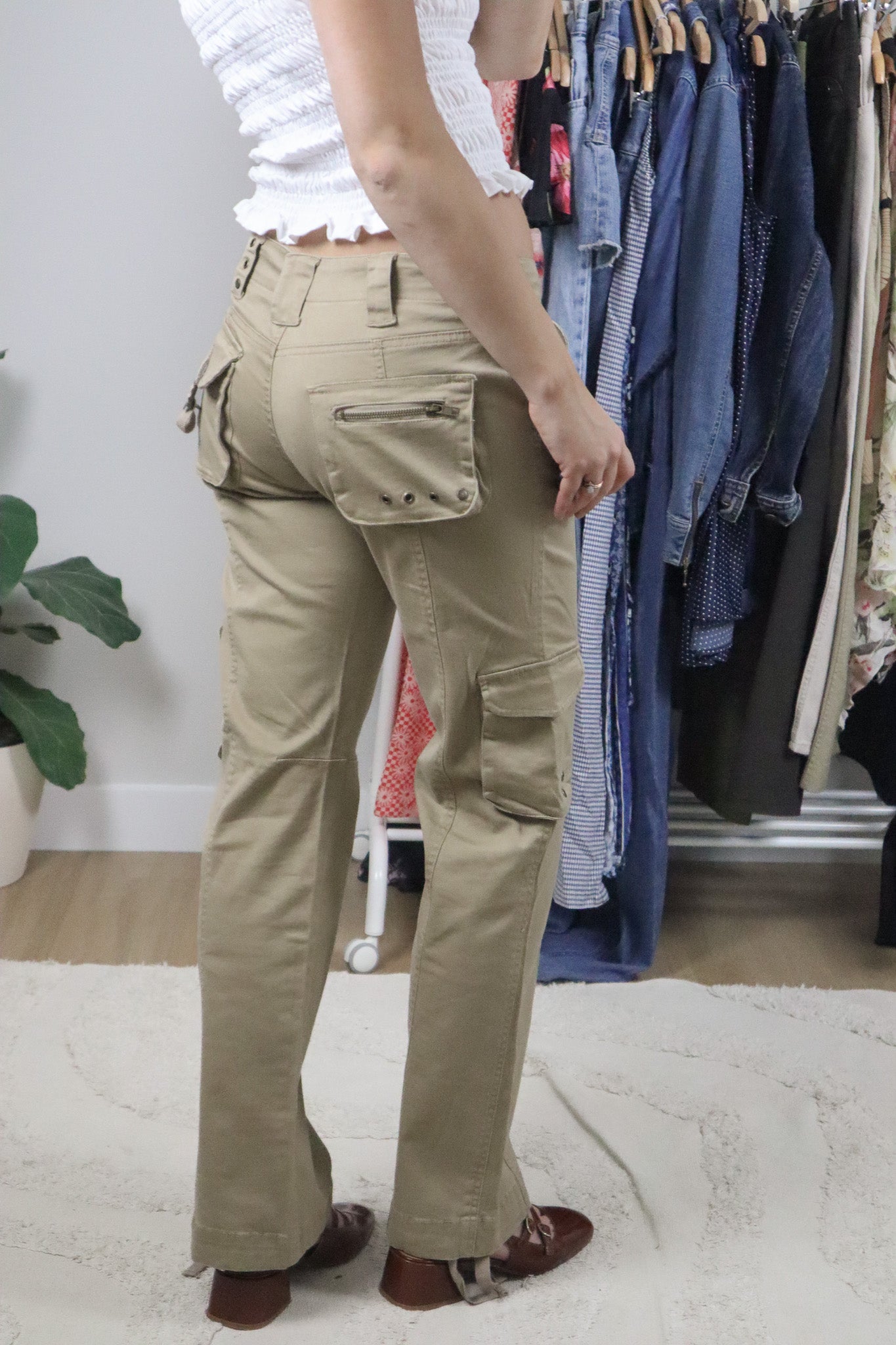 Vintage x Lowrise Cargo Pants (4)
