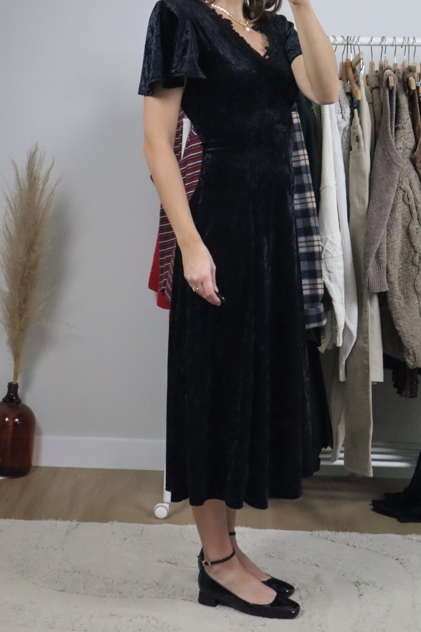 Made in Canada x Vintage x Velvet Lace-Up Maxi Dress (XS/S)