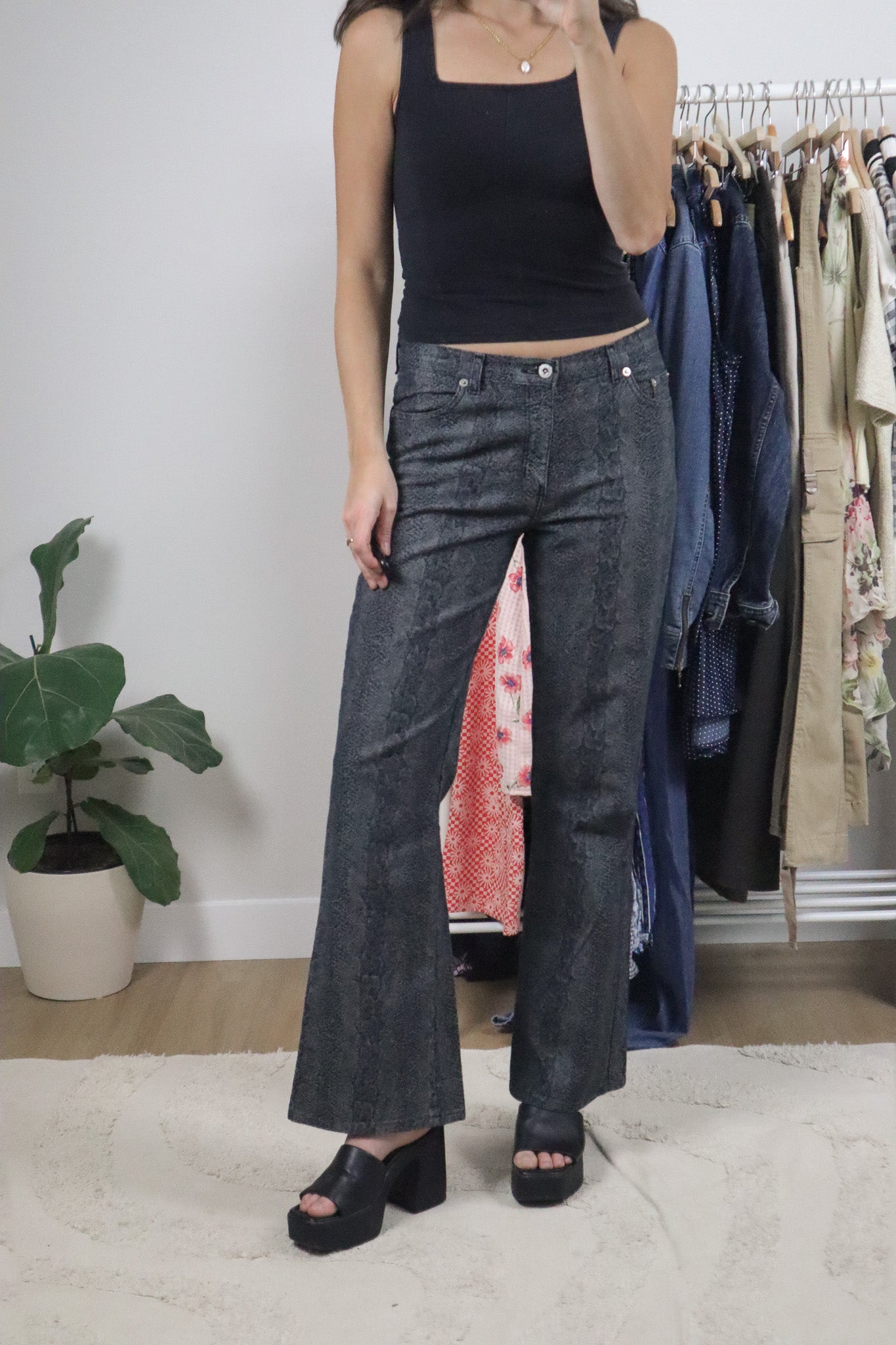 Made in Canada x Vintage x Snakeskin Flare Pants (28/29)