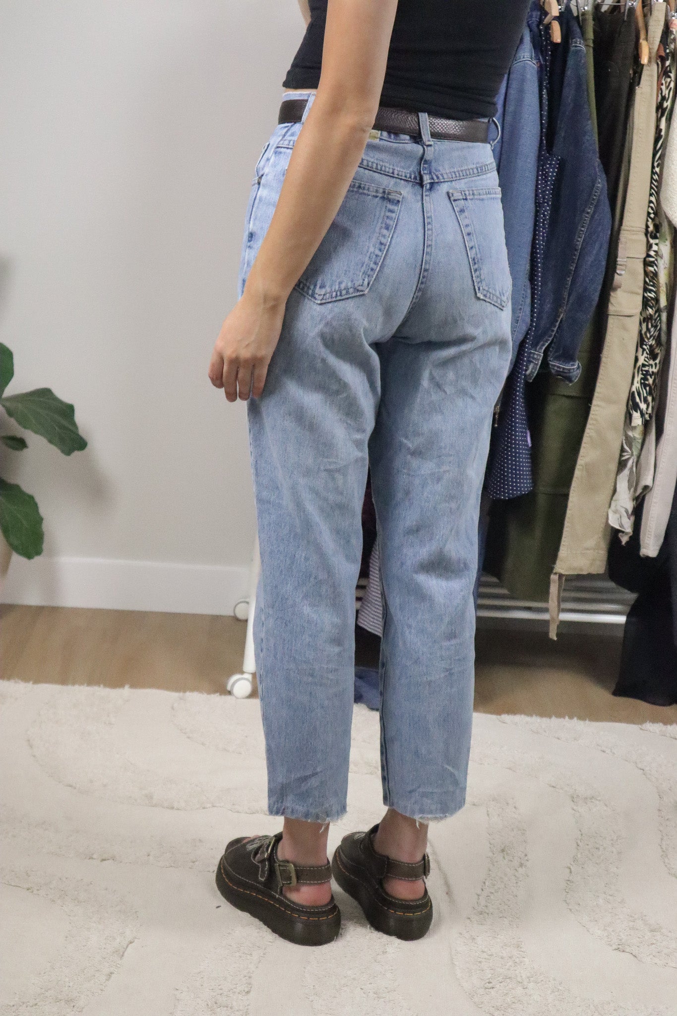 Made in Canada x Vintage x Straight Leg Jeans (4)