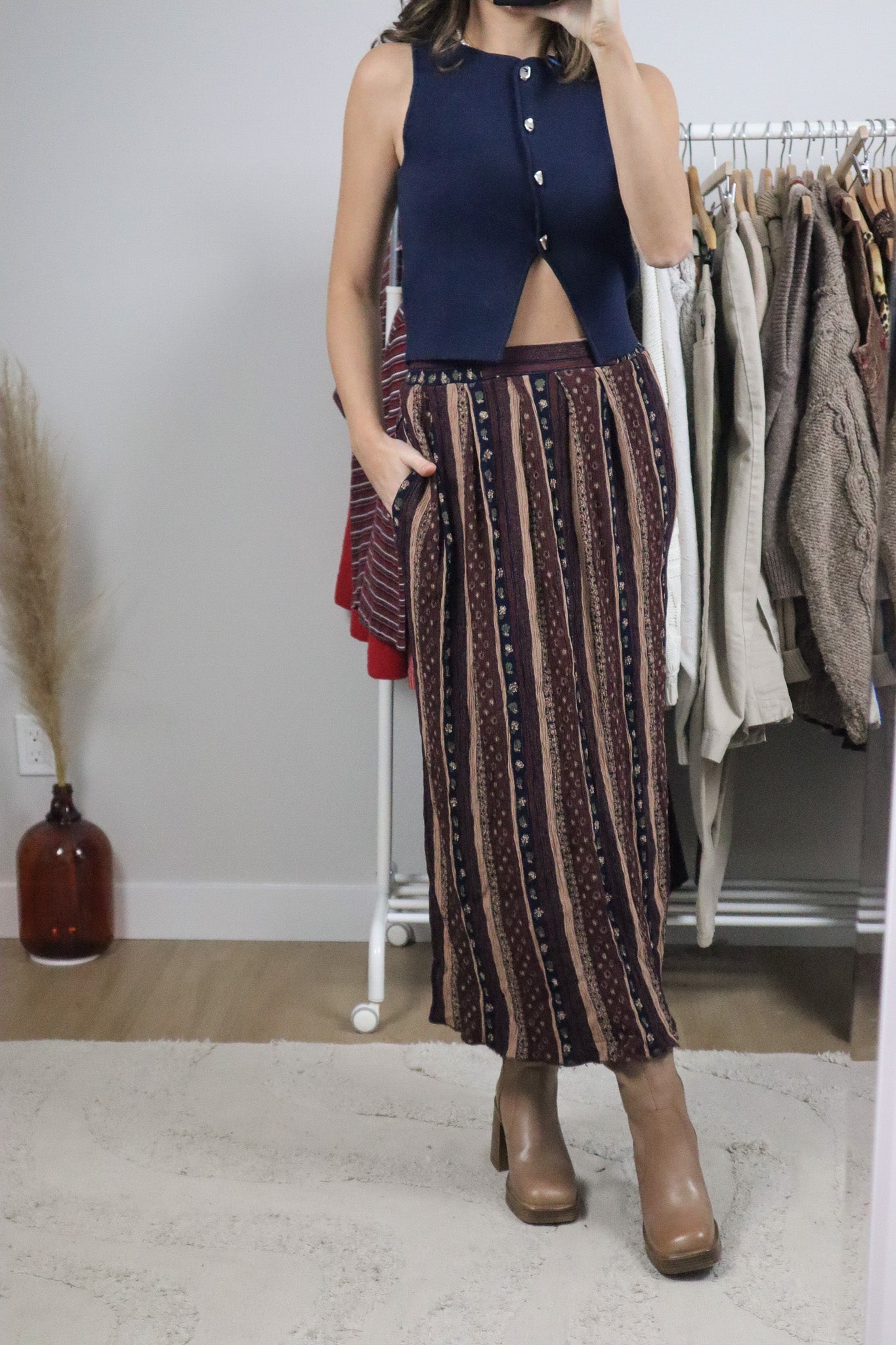 Made in Canada x Vintage x Patterned Maxi Skirt (6)
