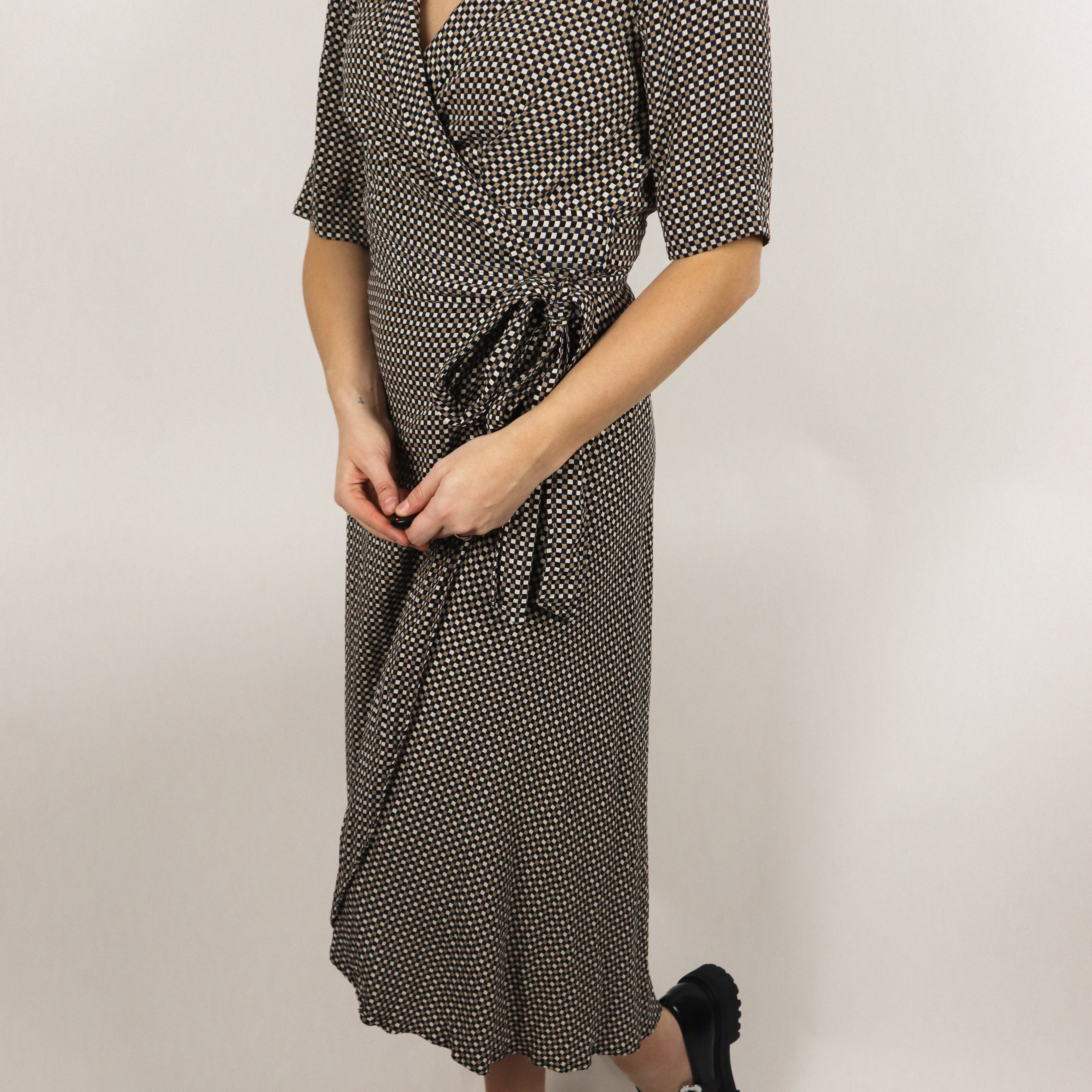 Ganni x Plaid Wrap Dress (8/10)