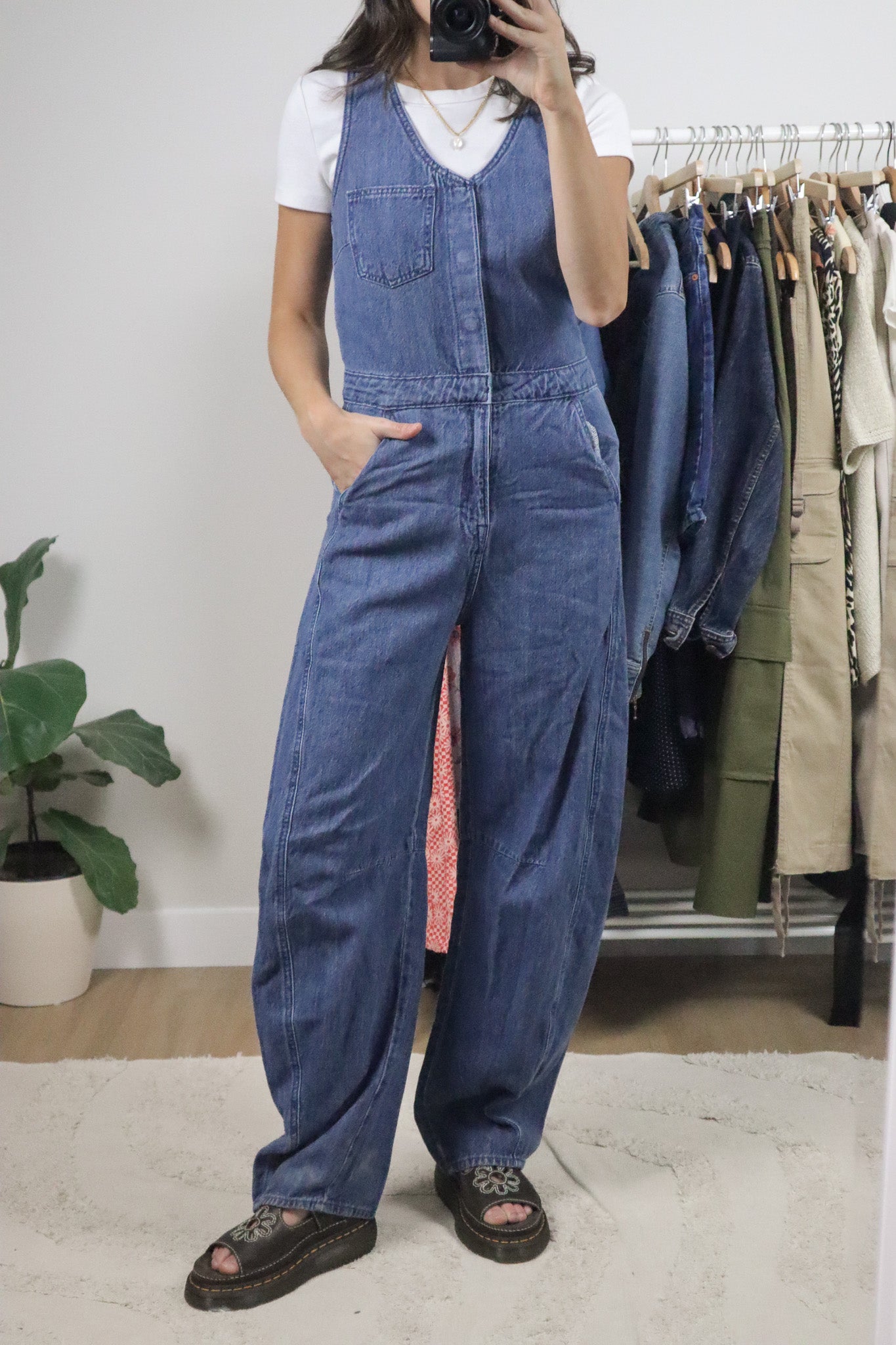 Modern x Barrel Leg Jumpsuit (2/4)