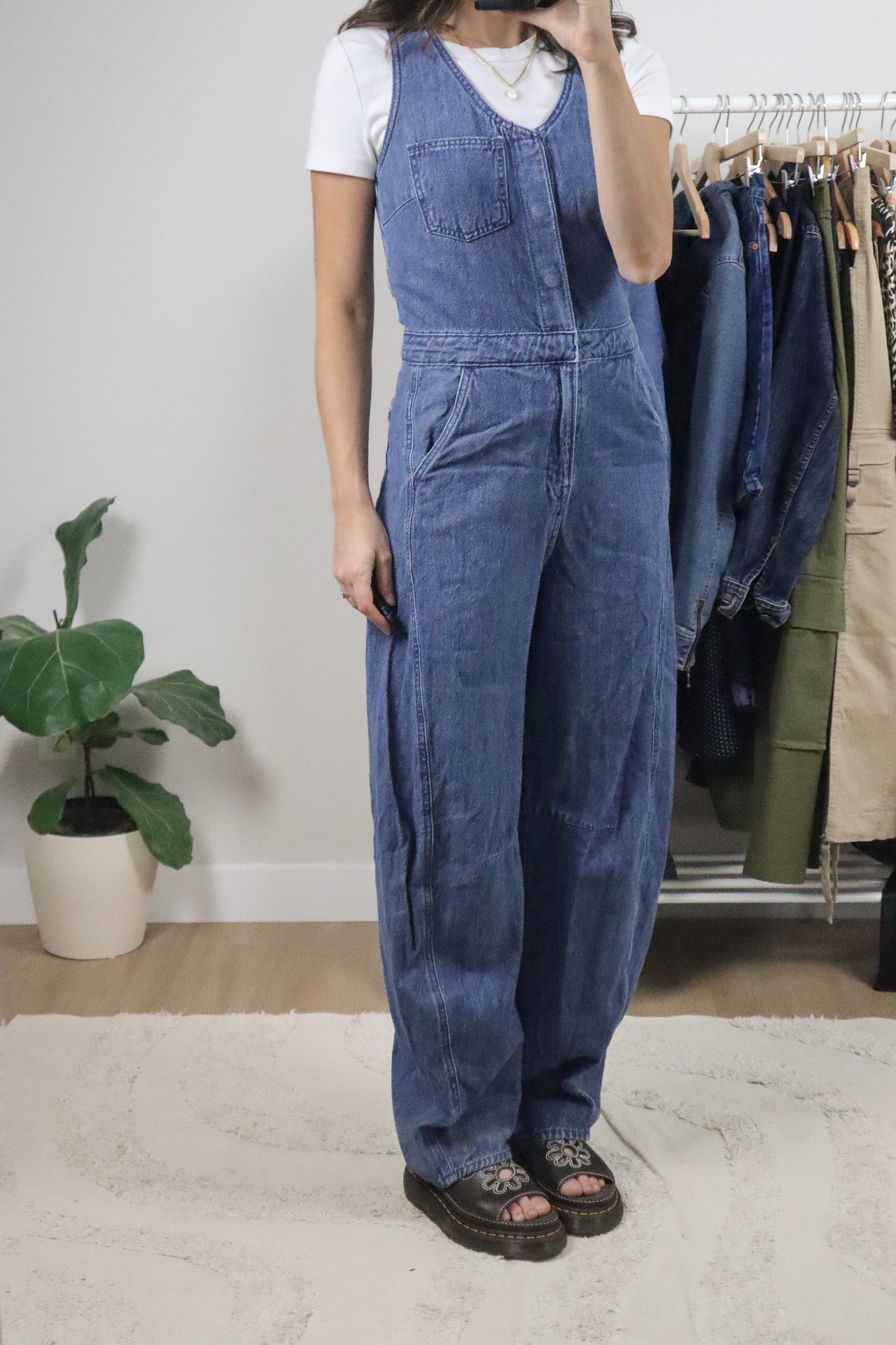 Modern x Barrel Leg Jumpsuit (2/4)