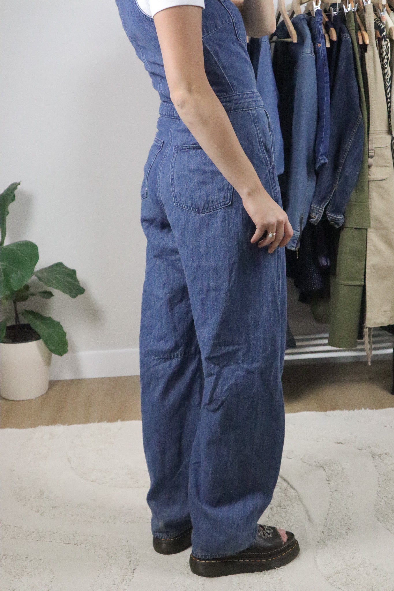 Modern x Barrel Leg Jumpsuit (2/4)