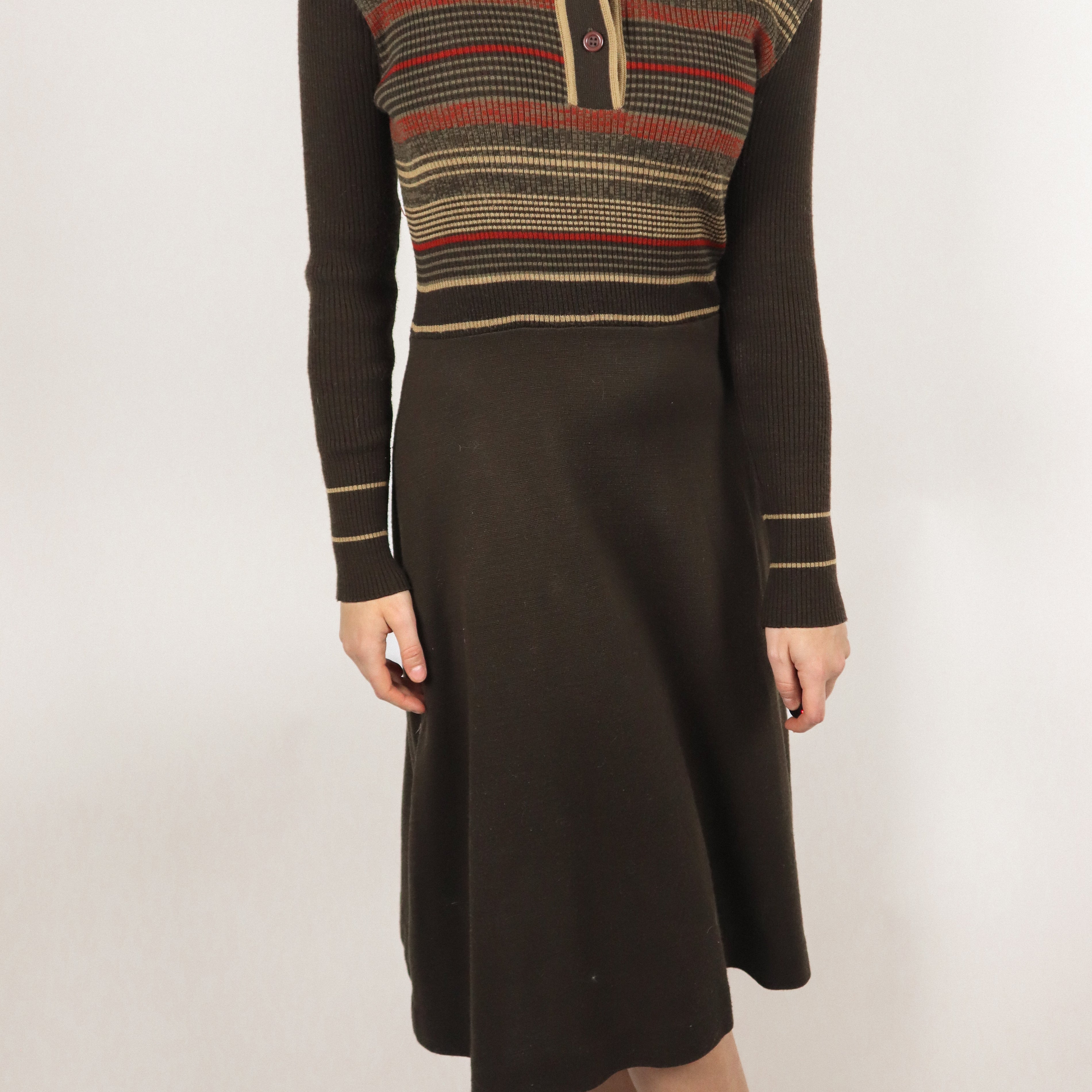 Vintage 70s x Collared Maxi Dress (6)