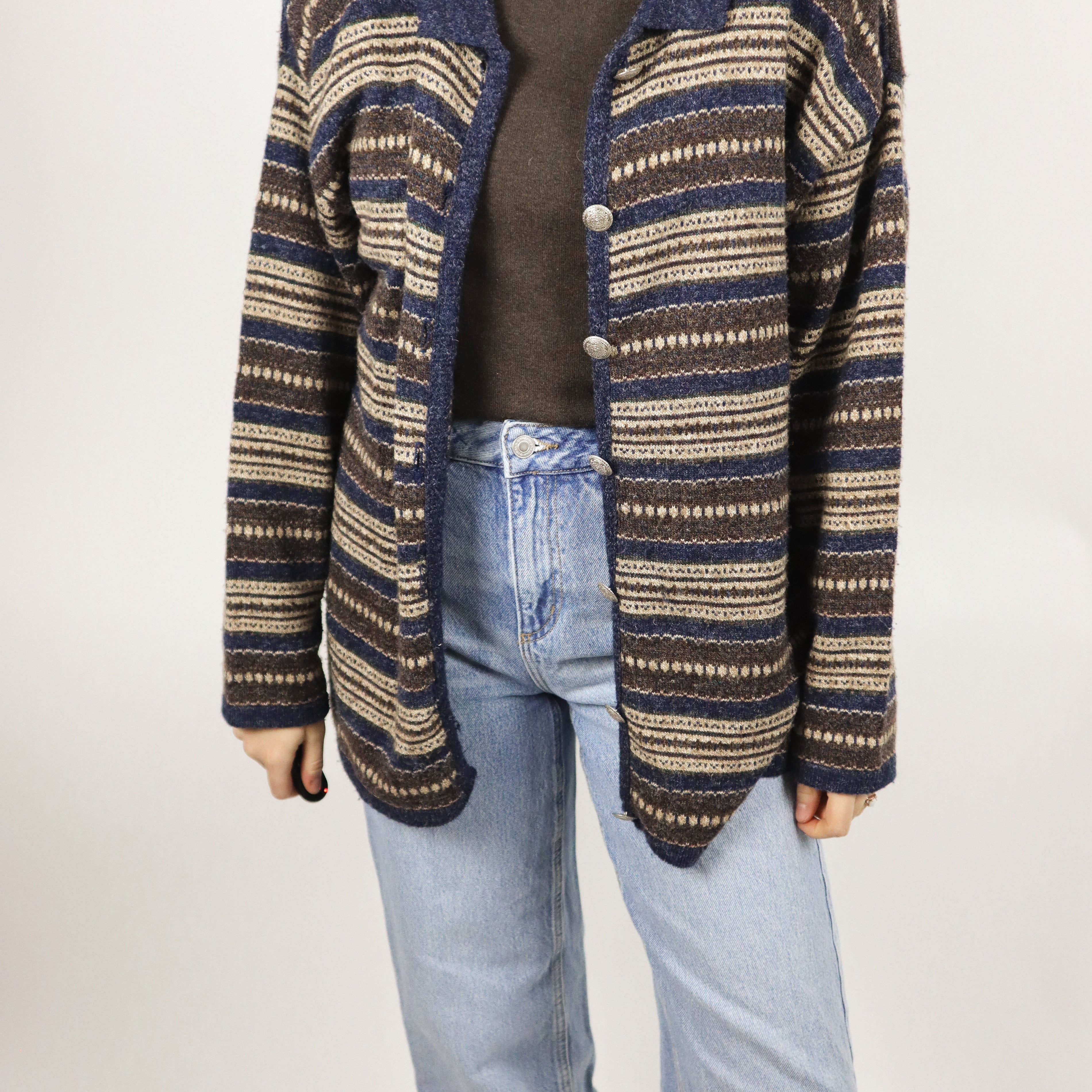 Made in Canada x Vintage x Collared Pattered Cardigan (M)