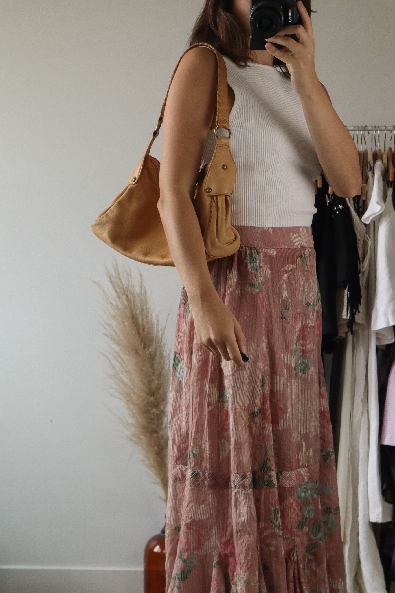 Vintage x Tan Leather Purse