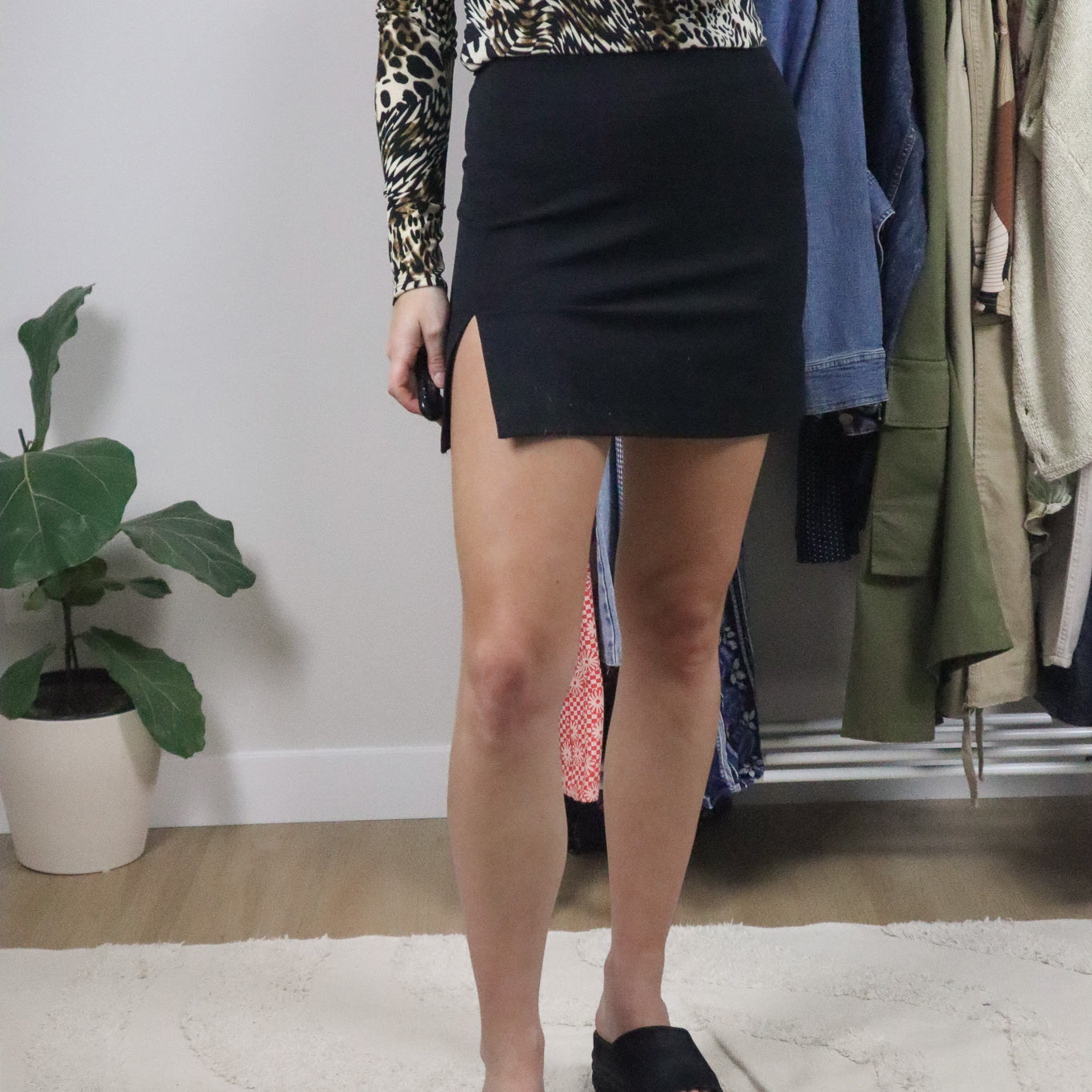 Aritzia x Modern x Mini Skirt (4)
