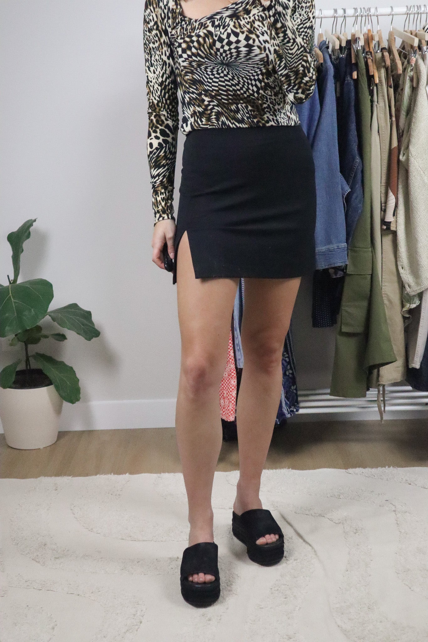 Aritzia x Modern x Mini Skirt (4)