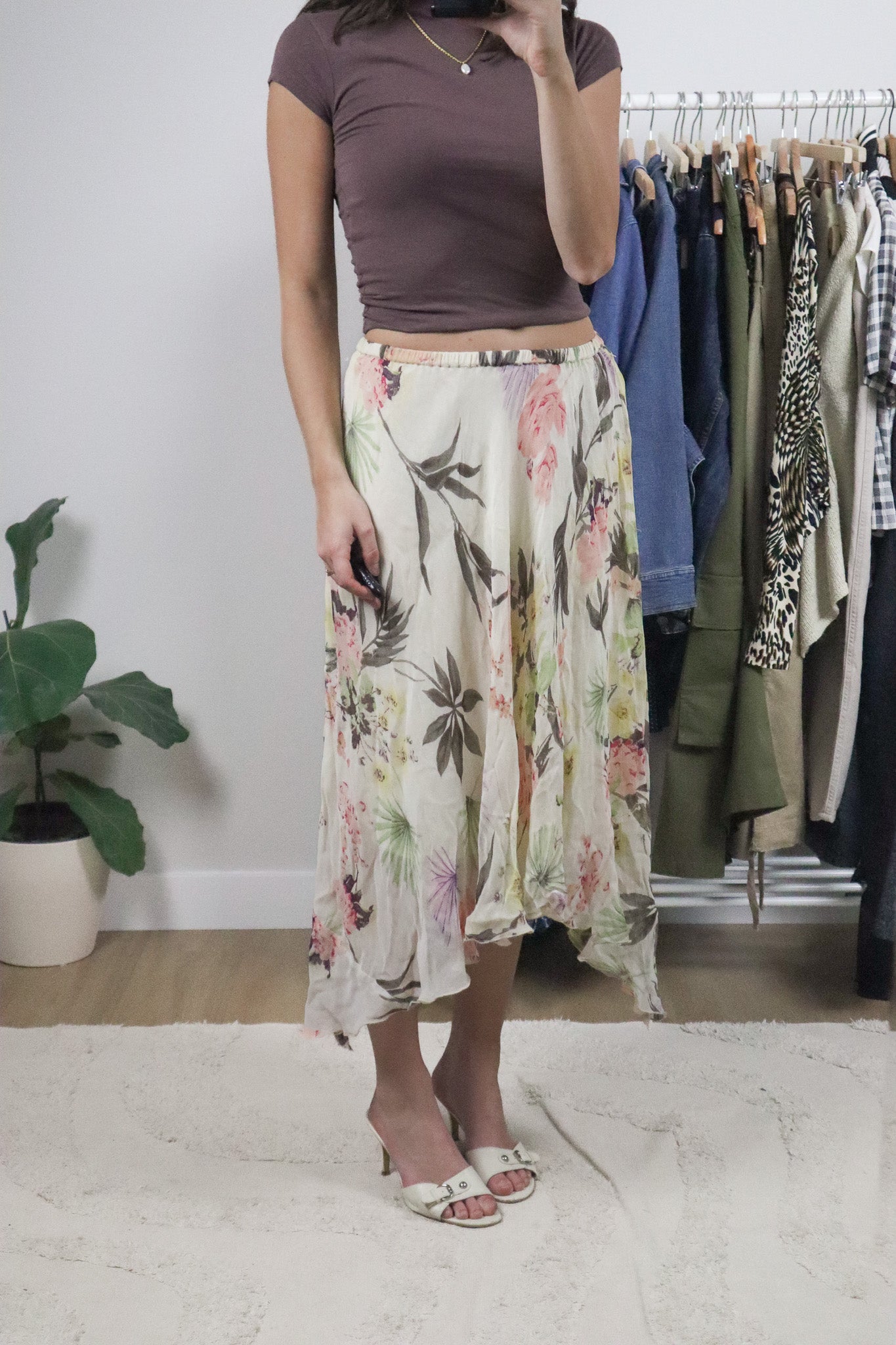 Vintage x Floral Handkerchief Hem Flowy Midi Skirt (M)