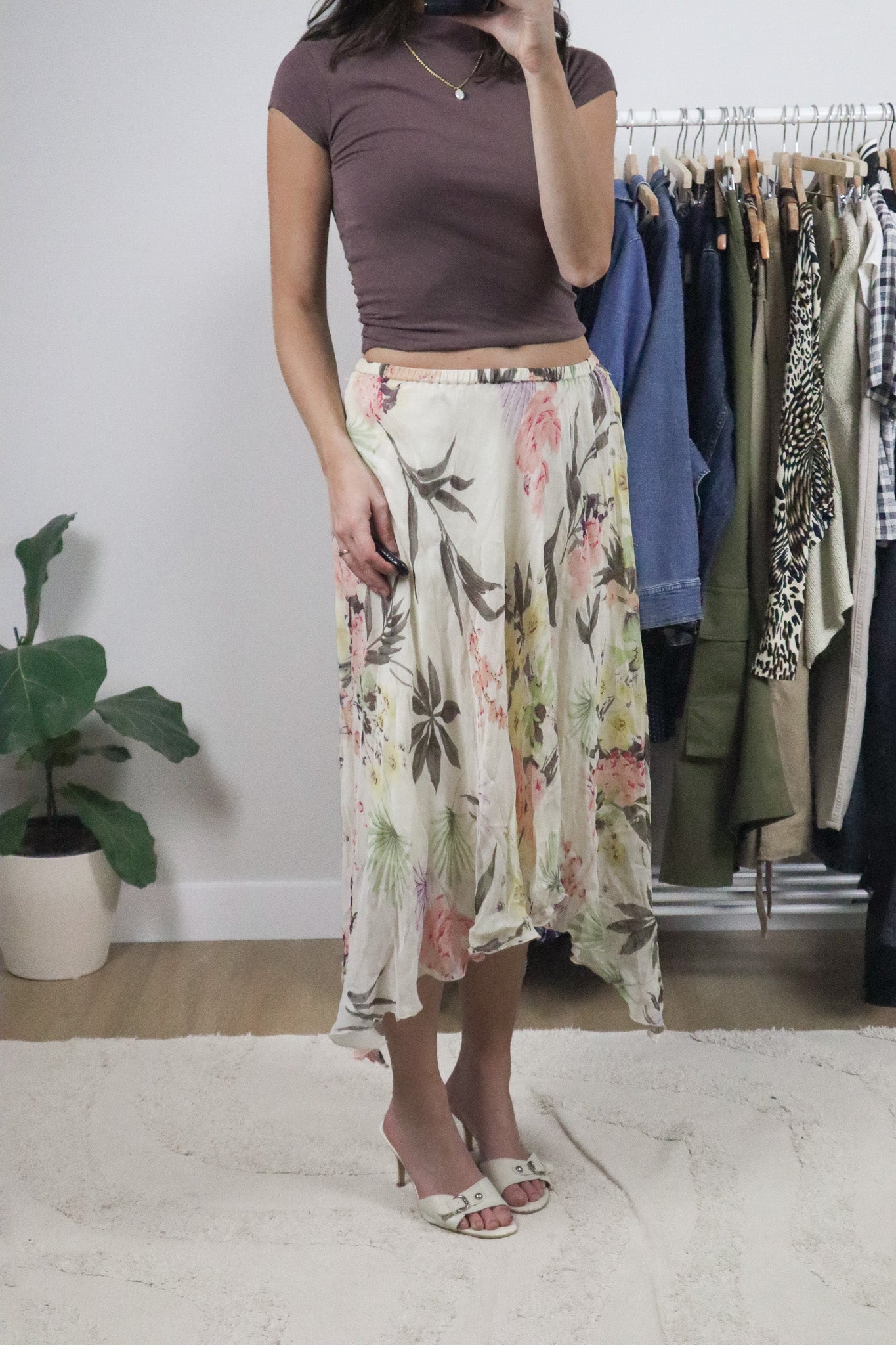 Vintage x Floral Handkerchief Hem Flowy Midi Skirt (M)