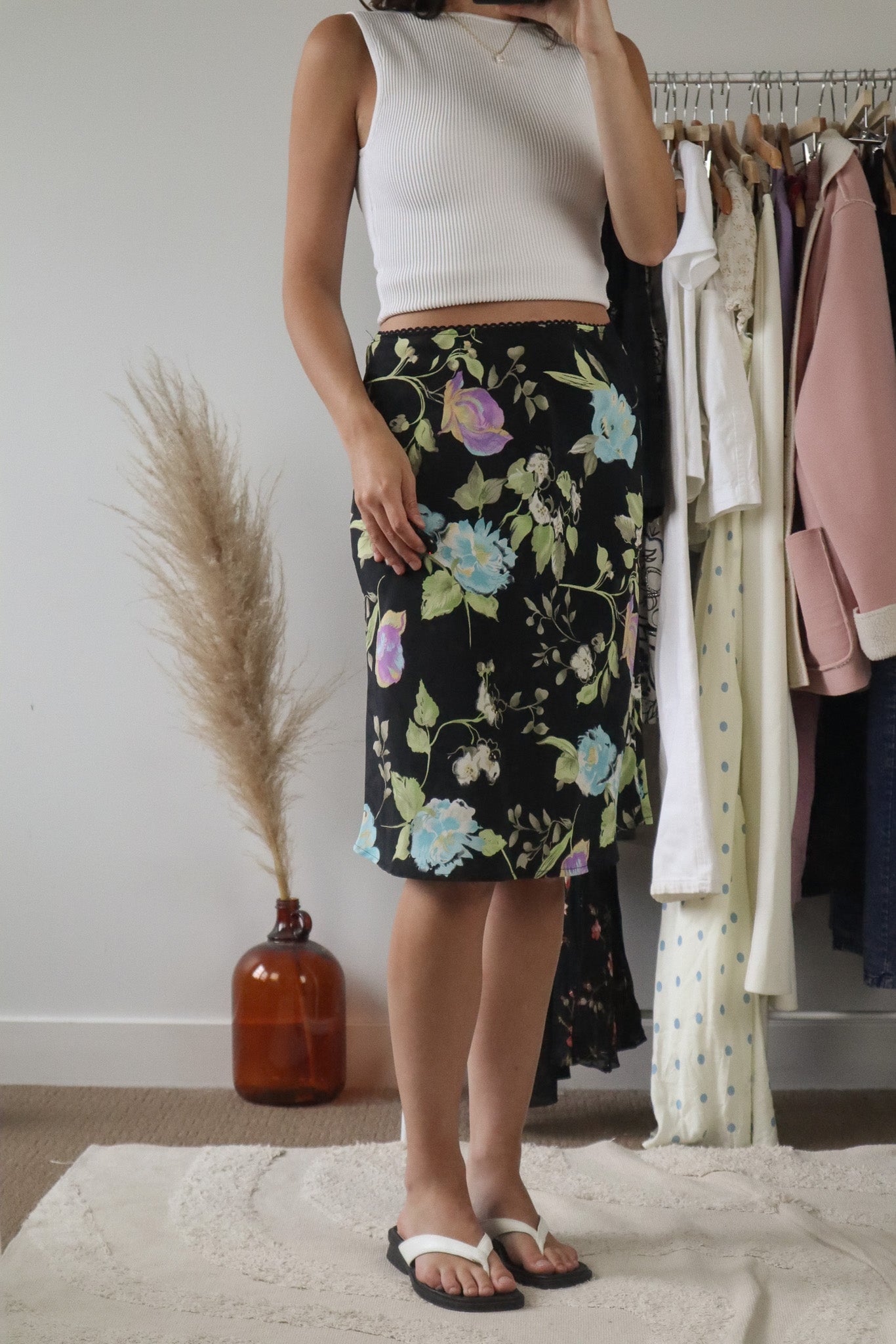 Made in Canada x Vintage x Floral Midi Skirt (4)