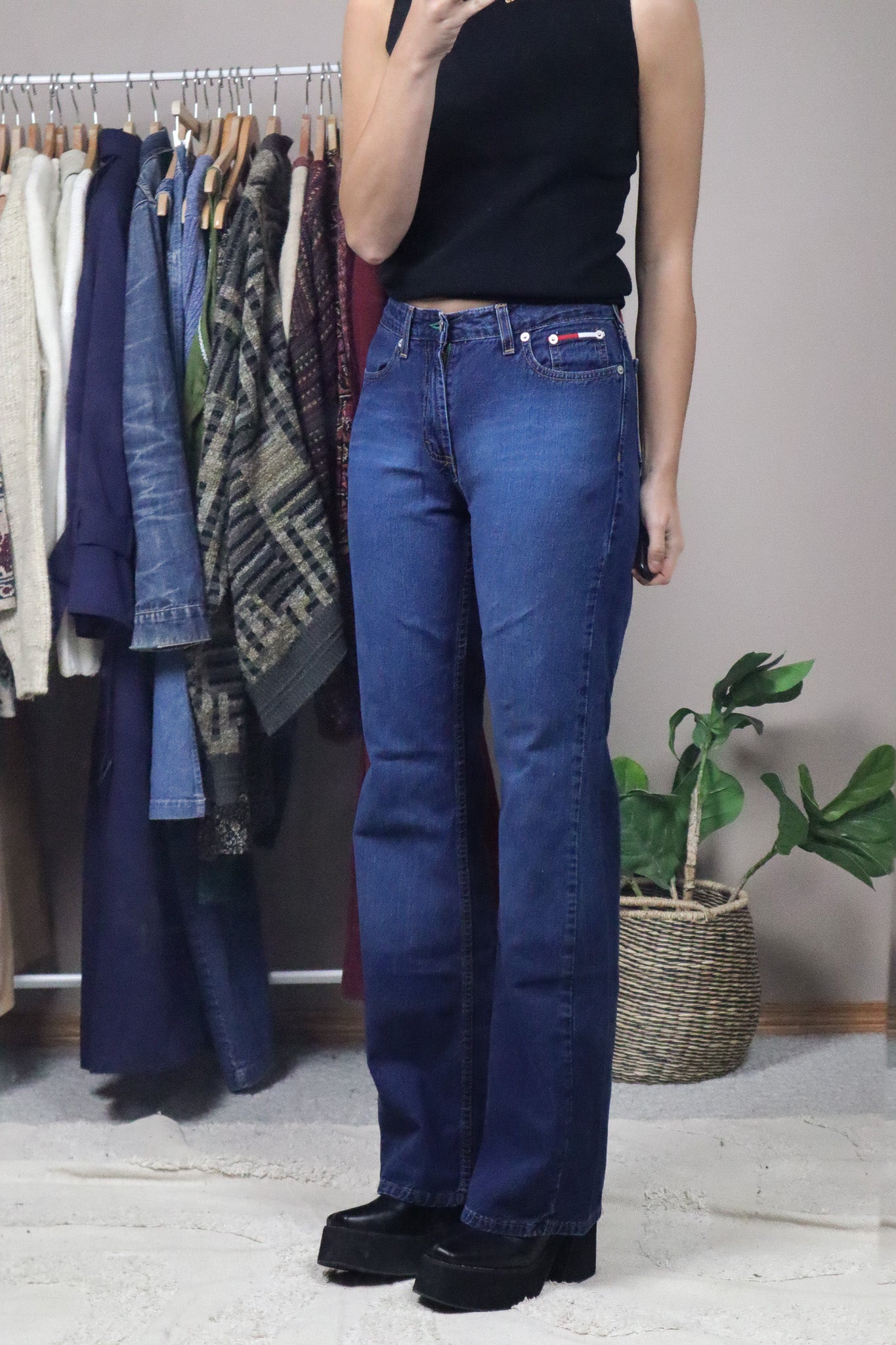 Made in Canada x Tommy Hilfiger (2/4)