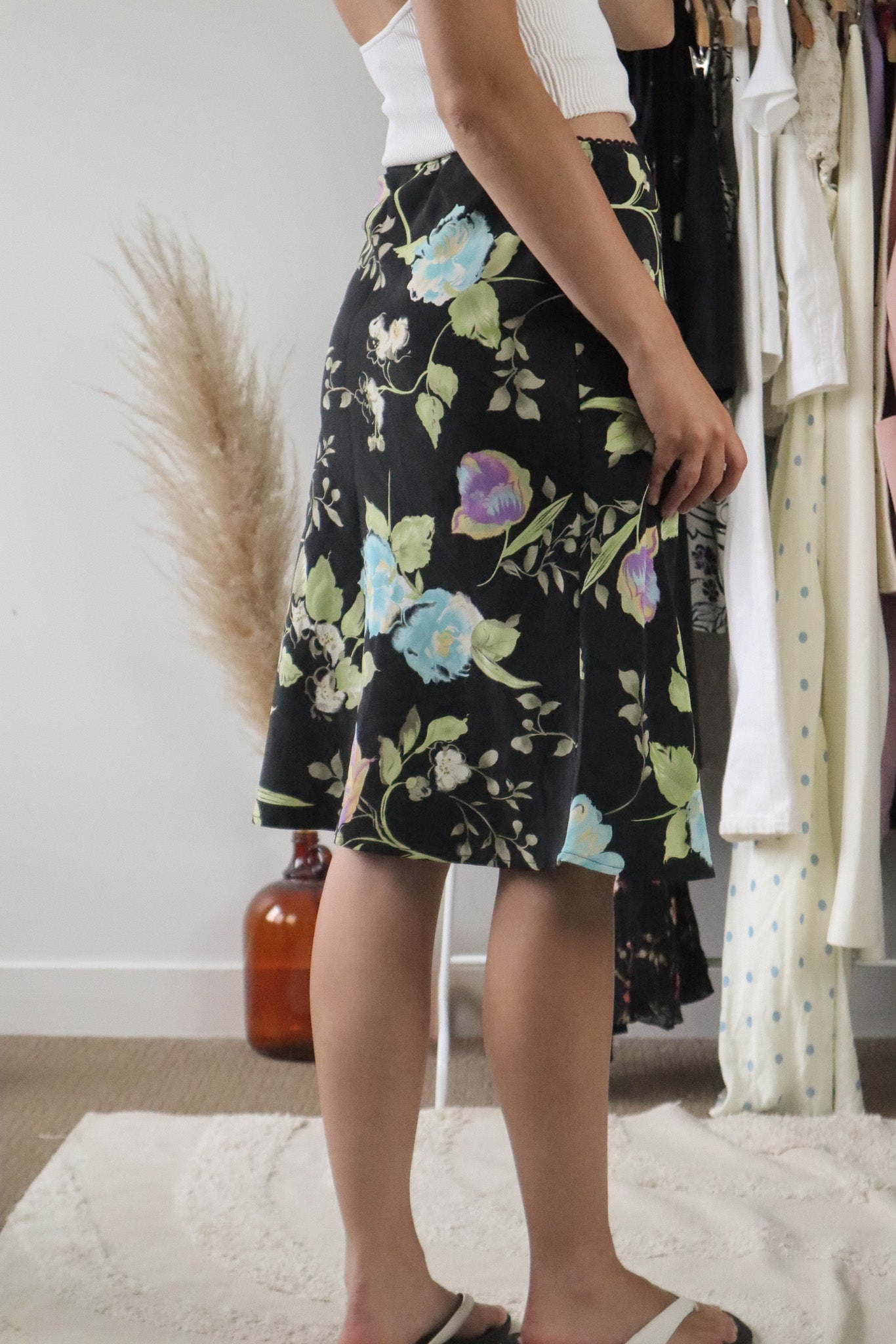 Made in Canada x Vintage x Floral Midi Skirt (4)