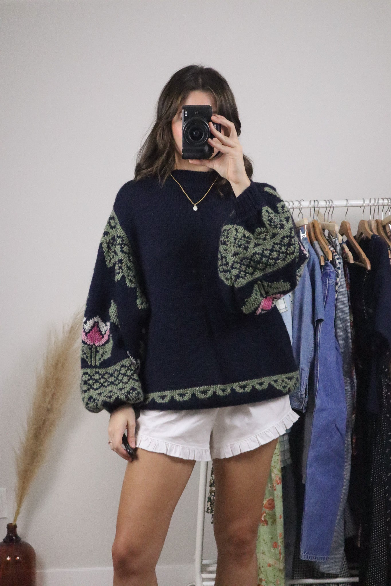 Handmade x Vintage x Wool Flower Chunky Knit (L/XL)